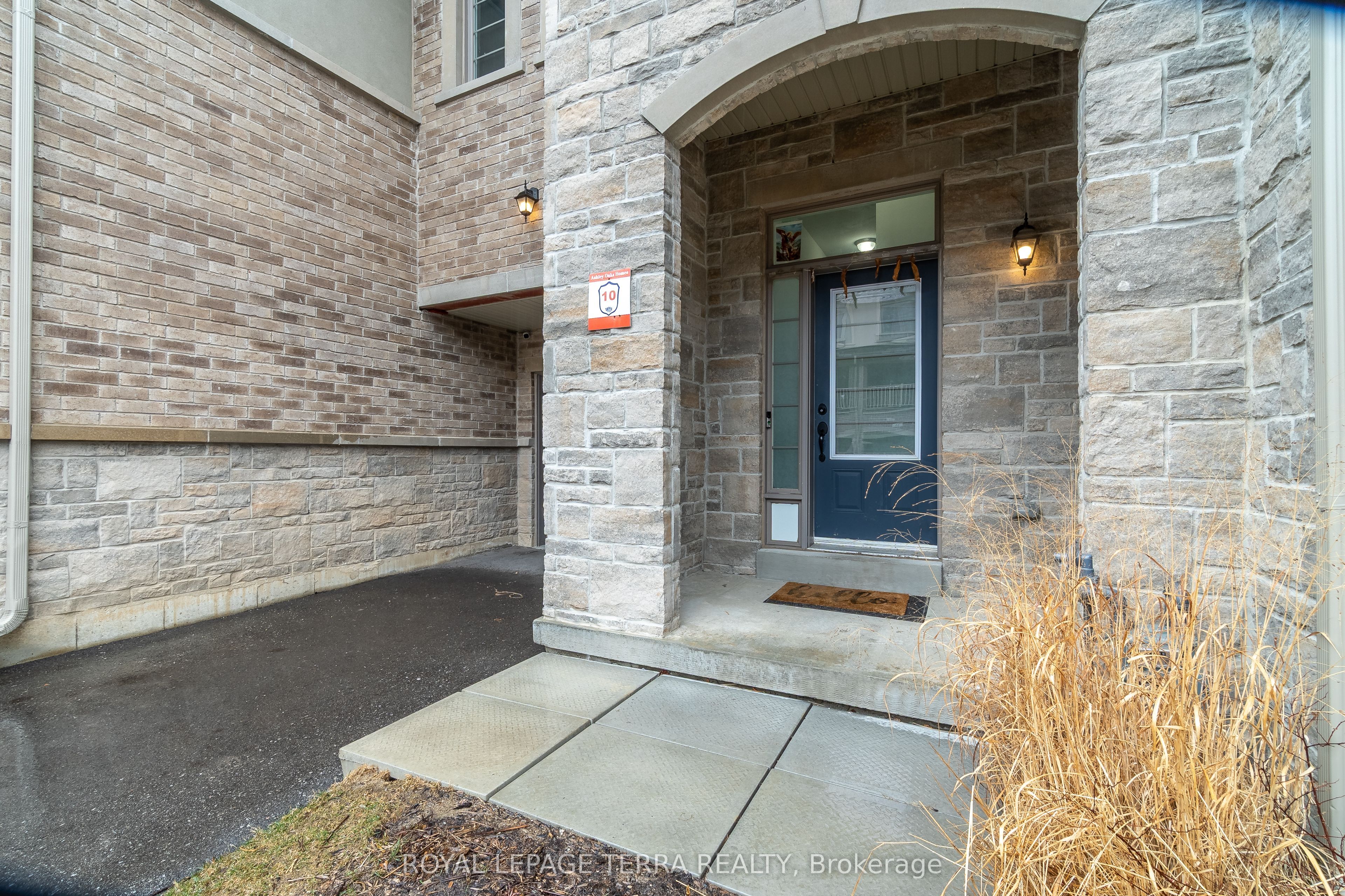 27 Summerbeam Way, Brampton, ON L6Y 6K5 photo 3