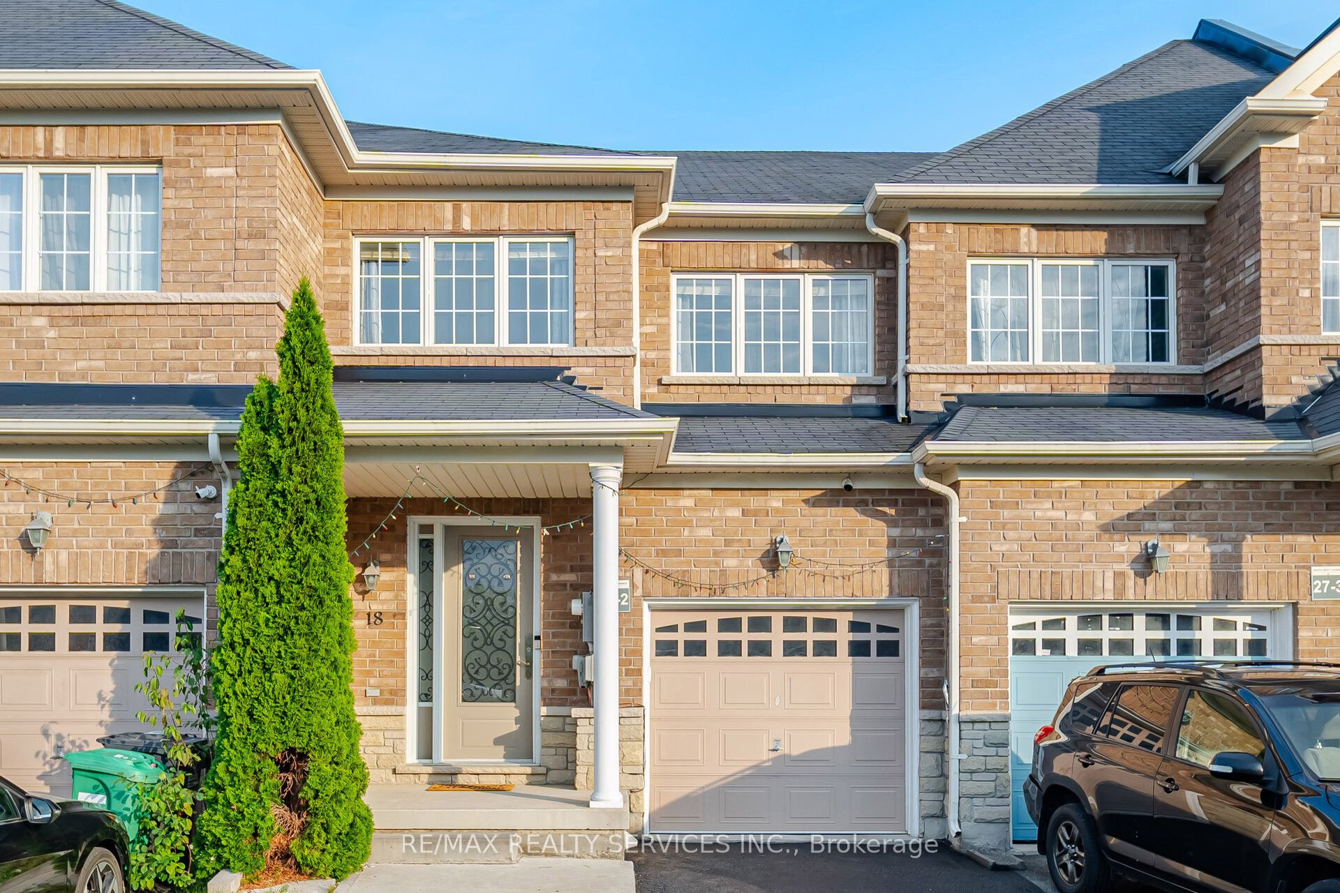 18 Seedland Crescent, Brampton, ON L6R 0Z5 photo 3