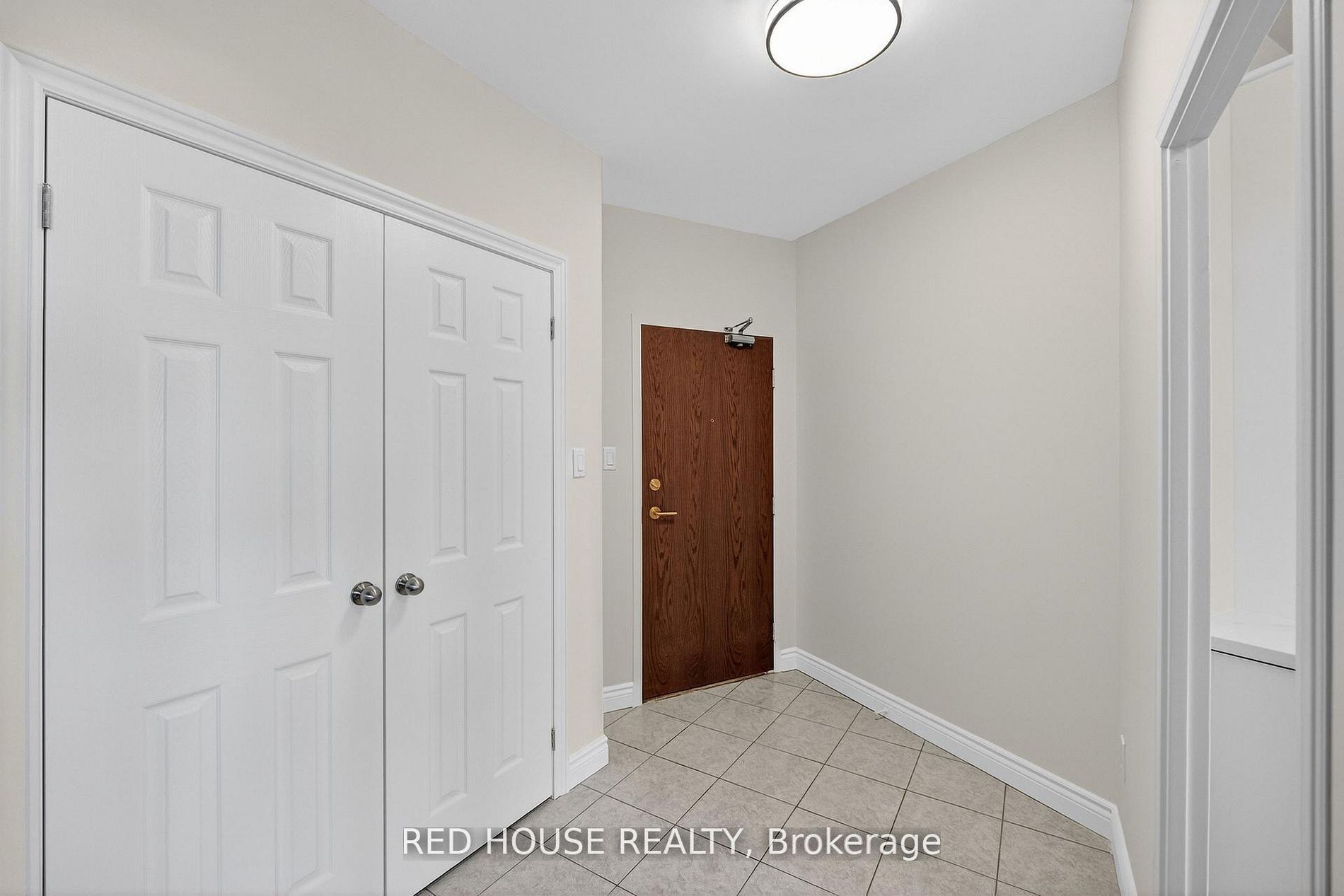 5250 Lakeshore Road 809, Burlington, ON L7L 5L2 photo 4