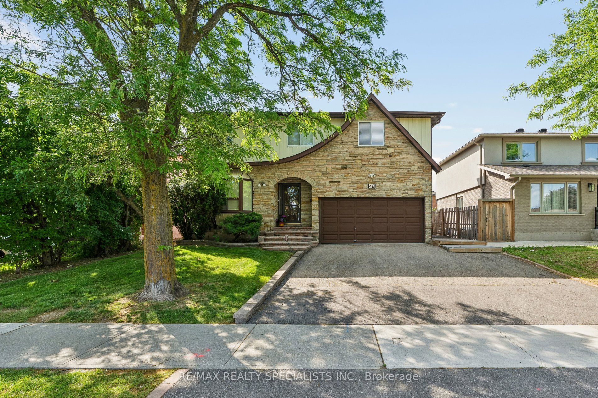 46 Linkdale Road, Brampton, ON L6V 2Y6 photo 2