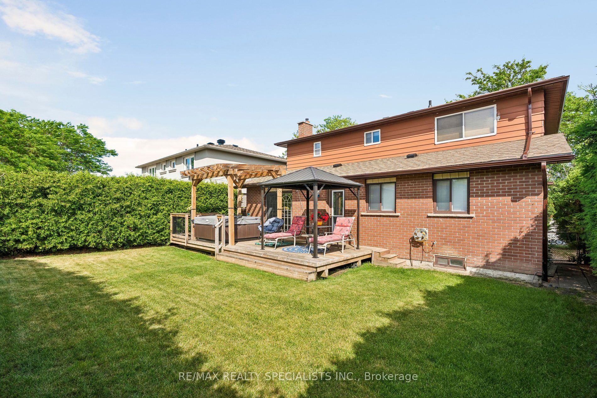 46 Linkdale Road, Brampton, ON L6V 2Y6 photo 3