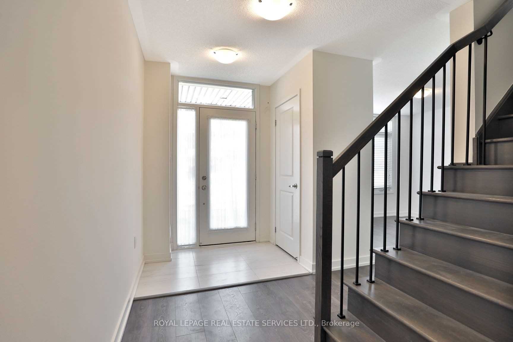 3191 Ernest Appelbe Boulevard, Oakville, ON L6H 0P1 photo 3