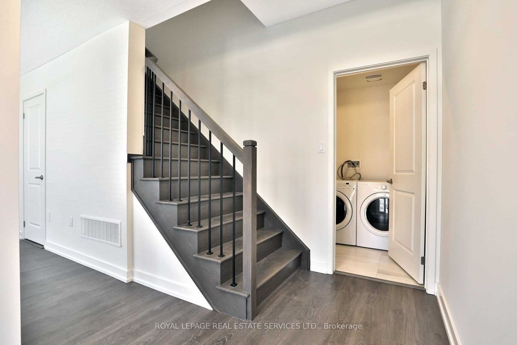 3191 Ernest Appelbe Boulevard, Oakville, ON L6H 0P1 photo 4