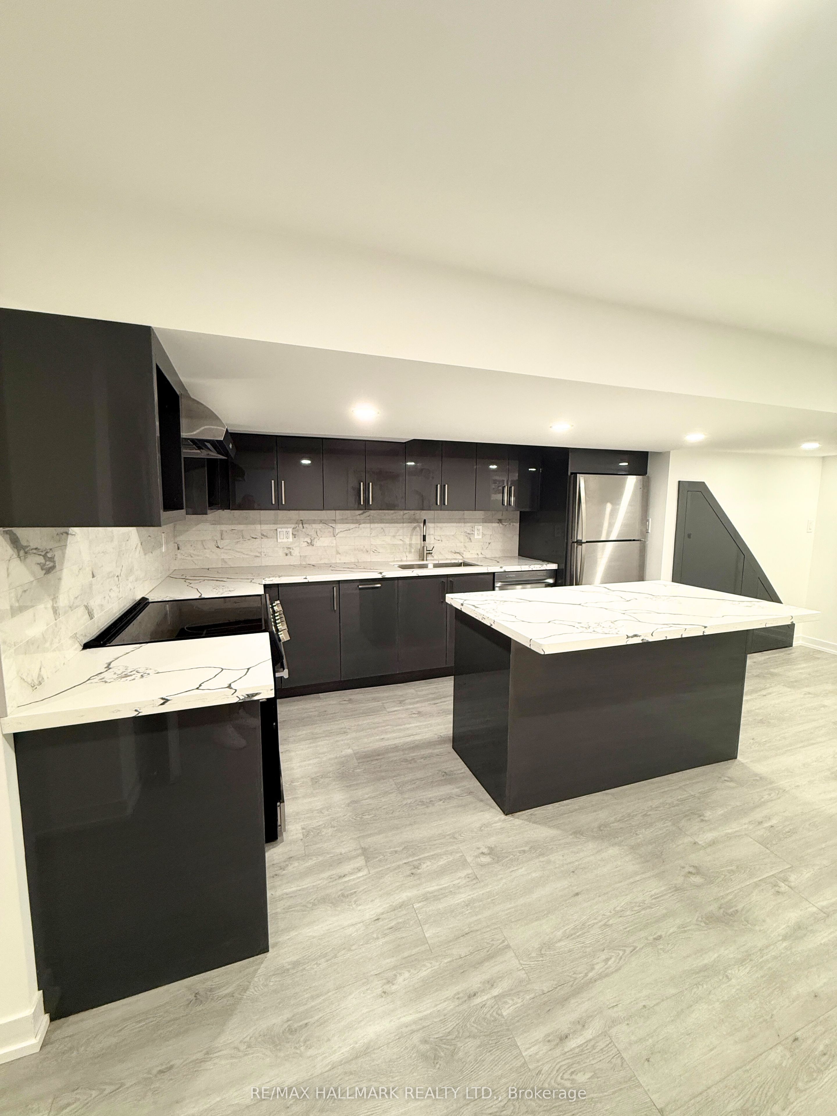 1190 Dovercourt Road Bsmnt, Toronto, ON M6H 2X9