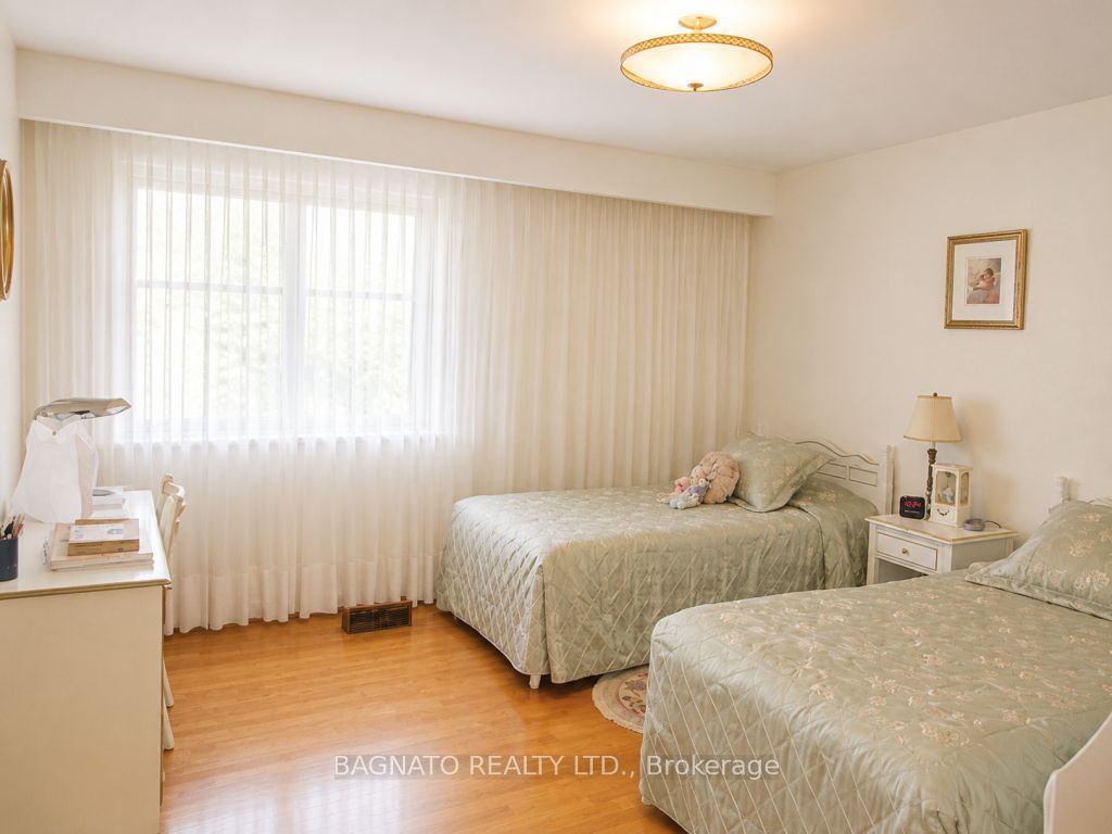 47 Katherine Road, Toronto, ON M3K 1J2 photo 5