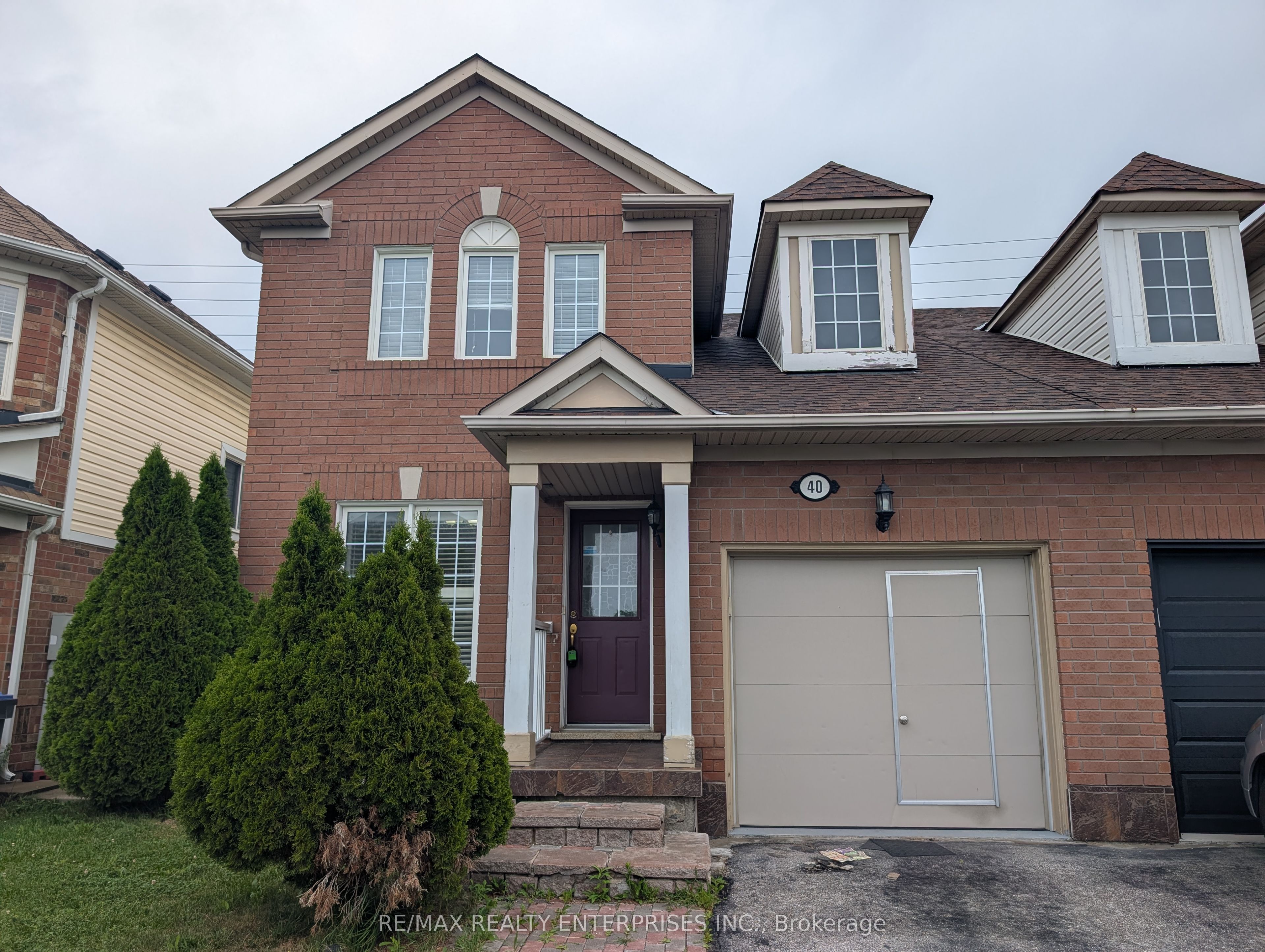 40 Sweetwood Circle, Brampton, ON L7A 2X7