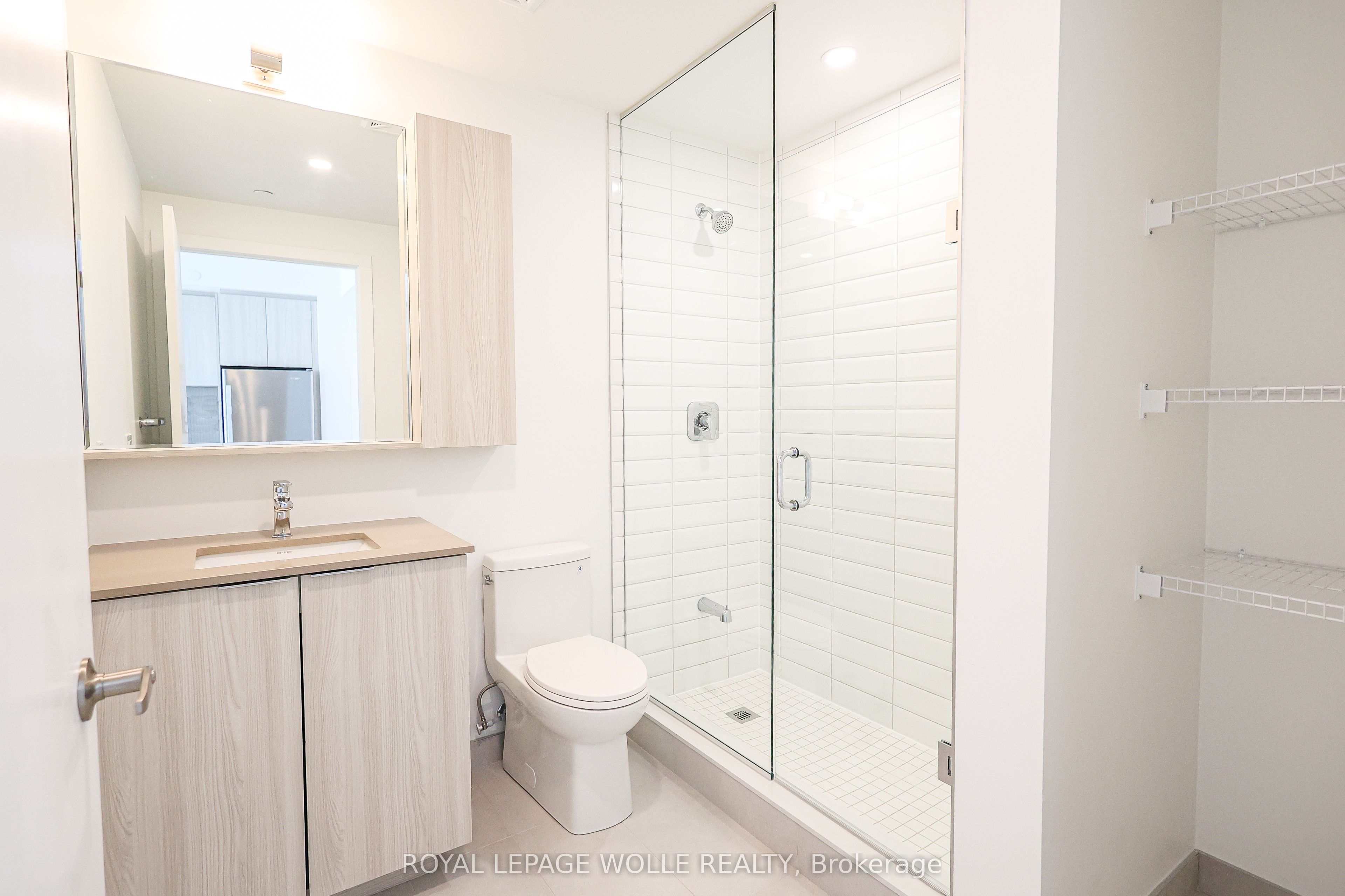 770 Whitlock Avenue 703, Milton, ON L9E 2B2 photo 3