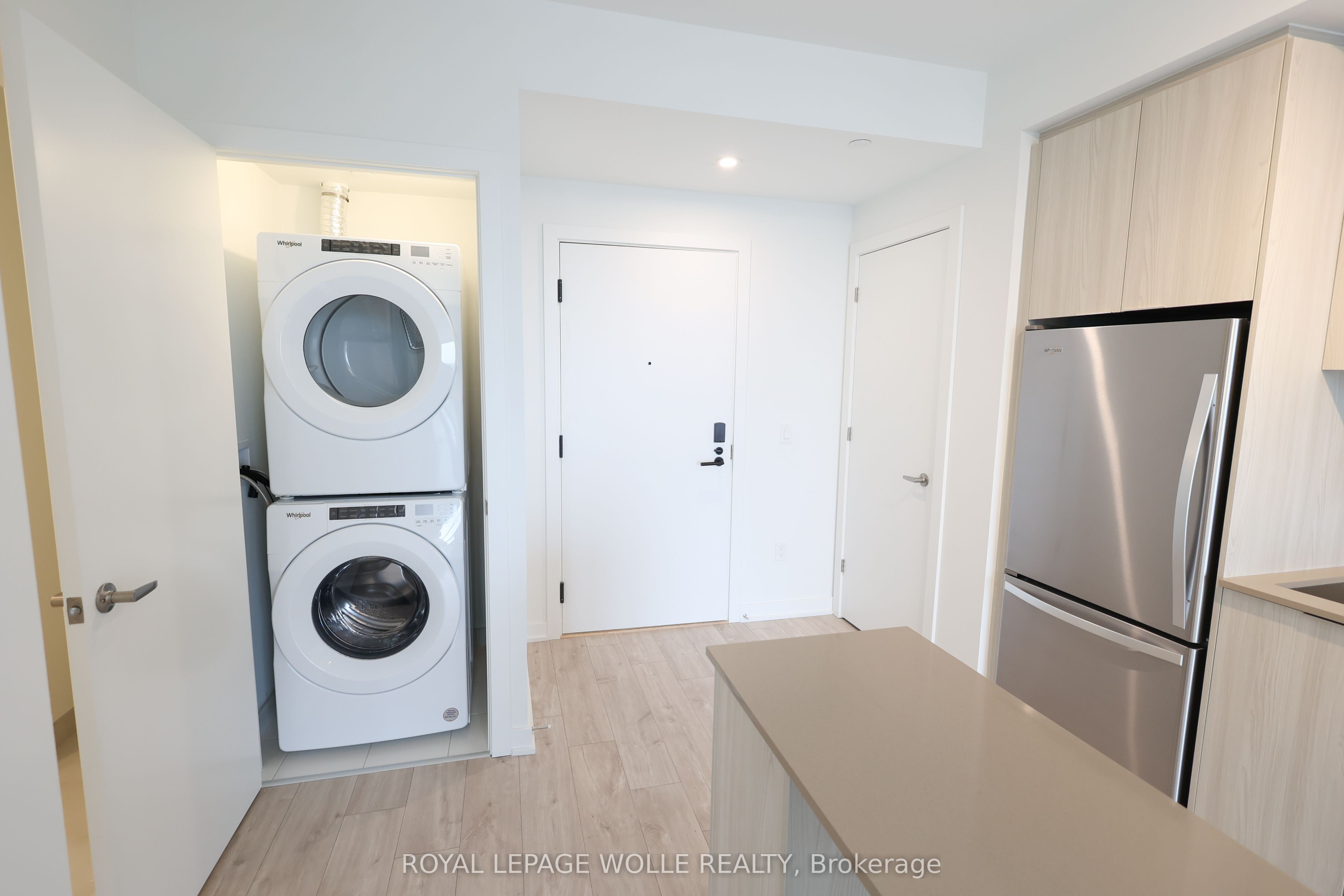 770 Whitlock Avenue 703, Milton, ON L9E 2B2 photo 4