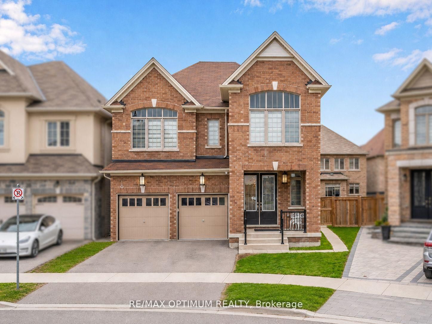 30 Wheatberry Crescent, Brampton, ON L6R 4A1 photo 2