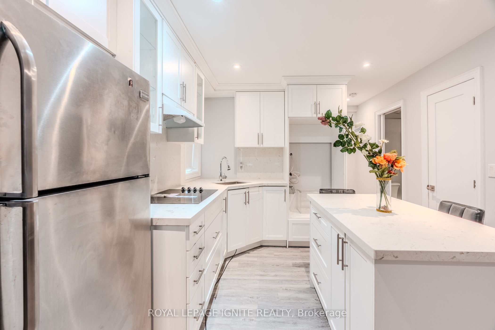 7 Picasso Drive, Brampton, ON L6P 3L5 photo 5