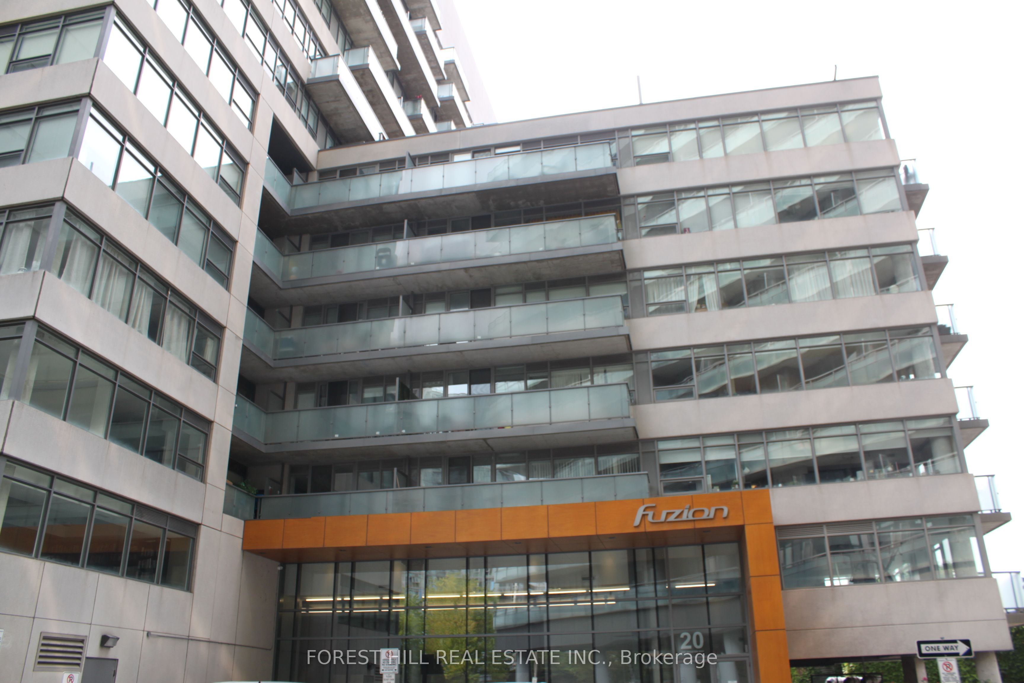 20 Joe Shuster Way 915, Toronto, ON M6K 0A3