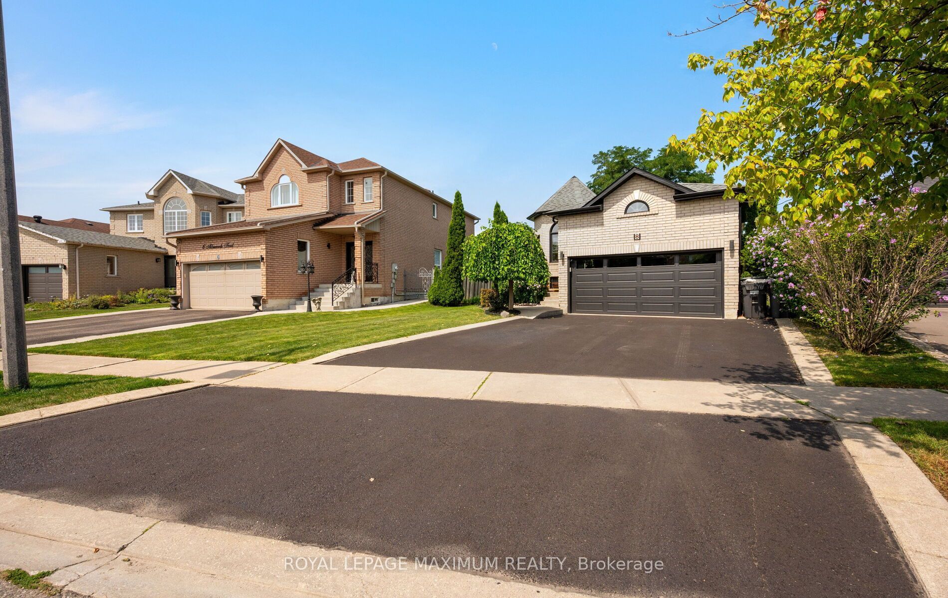 8 Albiwoods Trail, Caledon, ON L7E 2J6