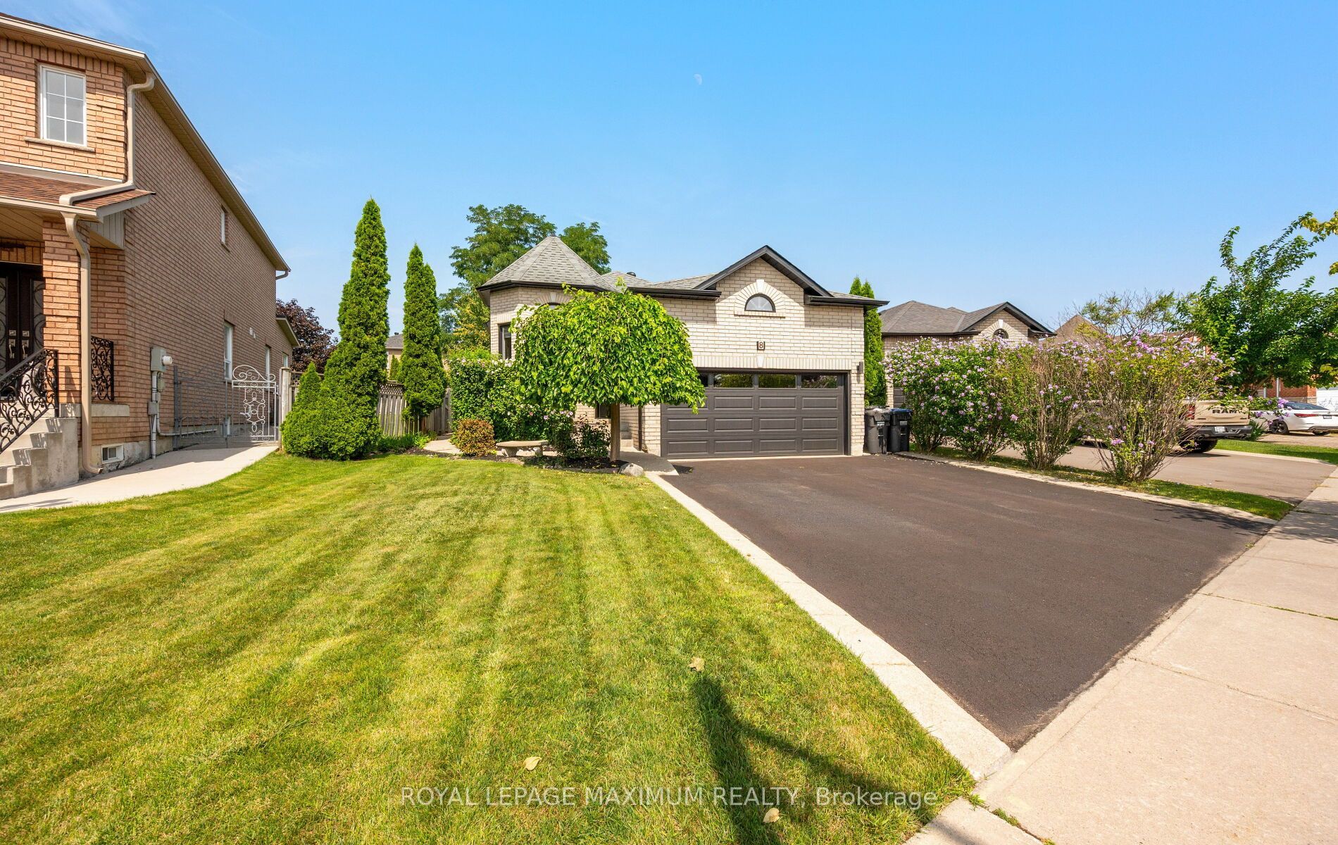 8 Albiwoods Trail, Caledon, ON L7E 2J6 photo 2