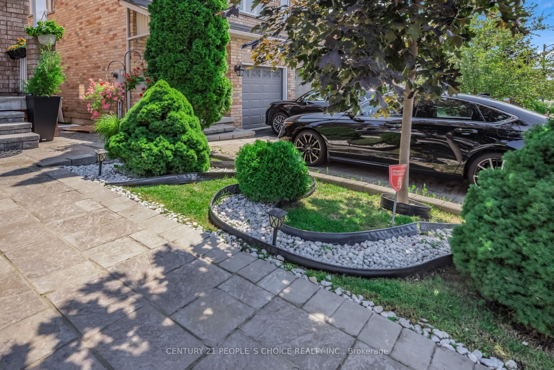 644 Madame Street, Mississauga, ON L5W 1G6 photo 3