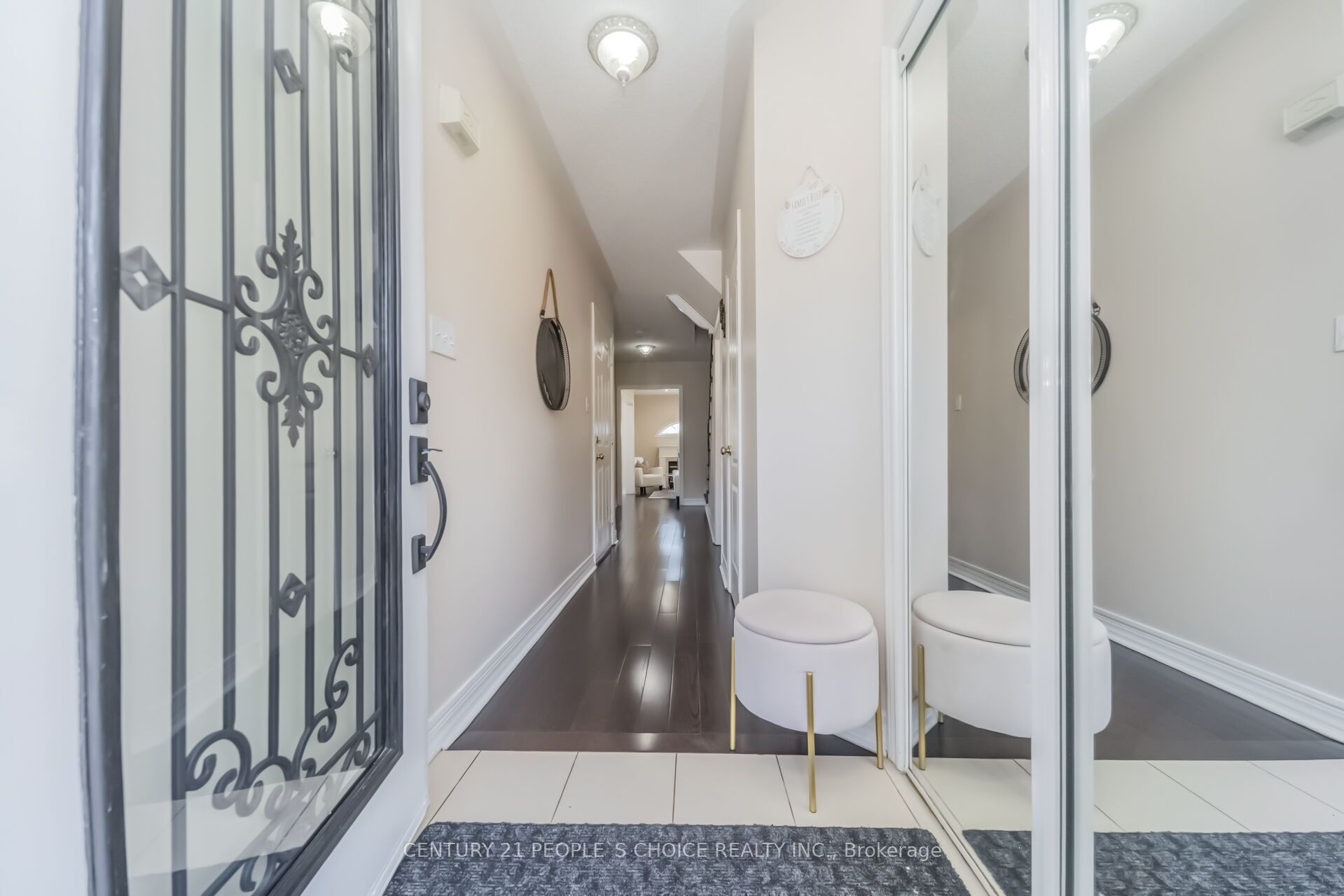 644 Madame Street, Mississauga, ON L5W 1G6 photo 5