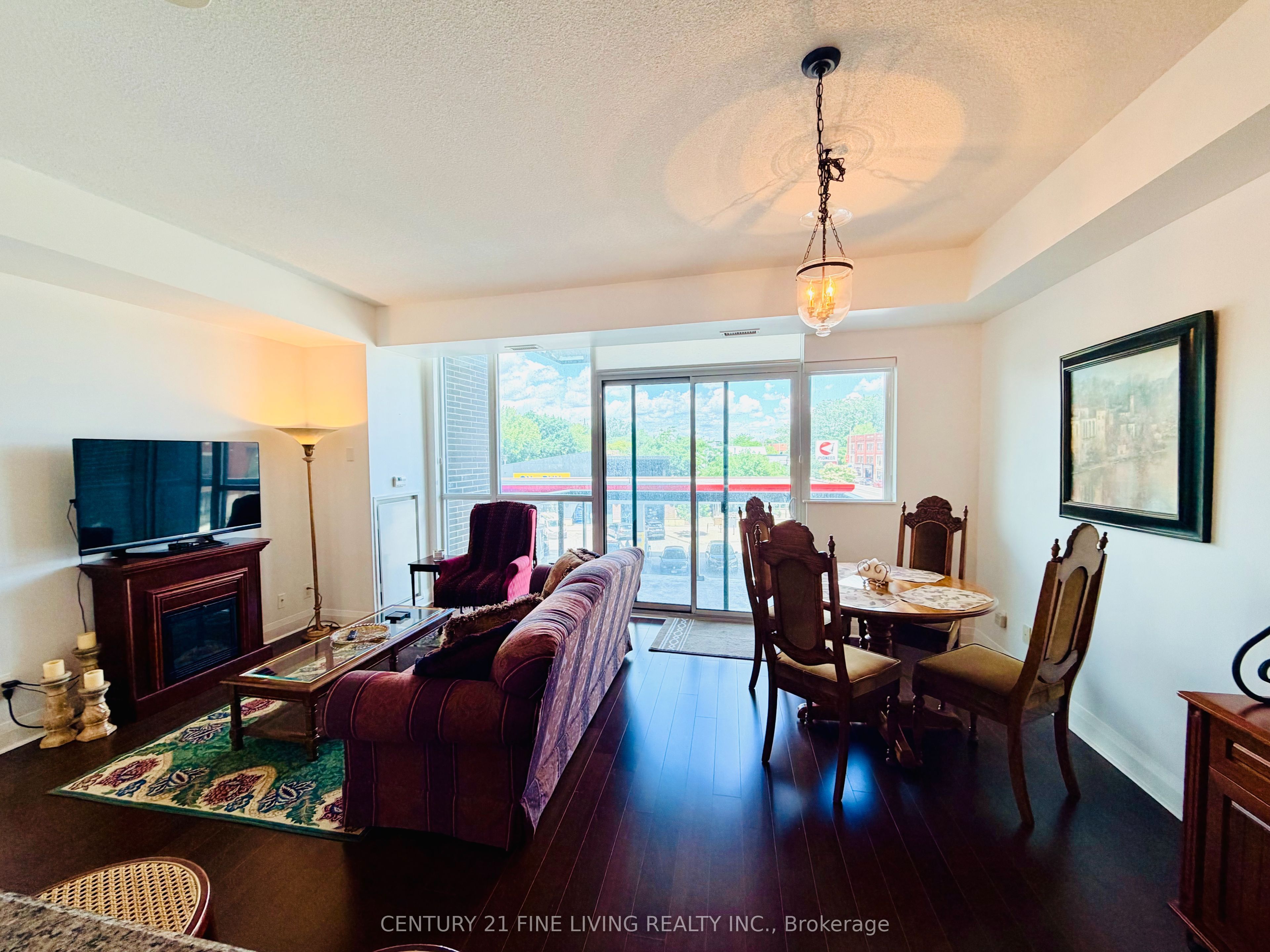1 Hurontario Street 201, Mississauga, ON L5G 0A3 photo 3
