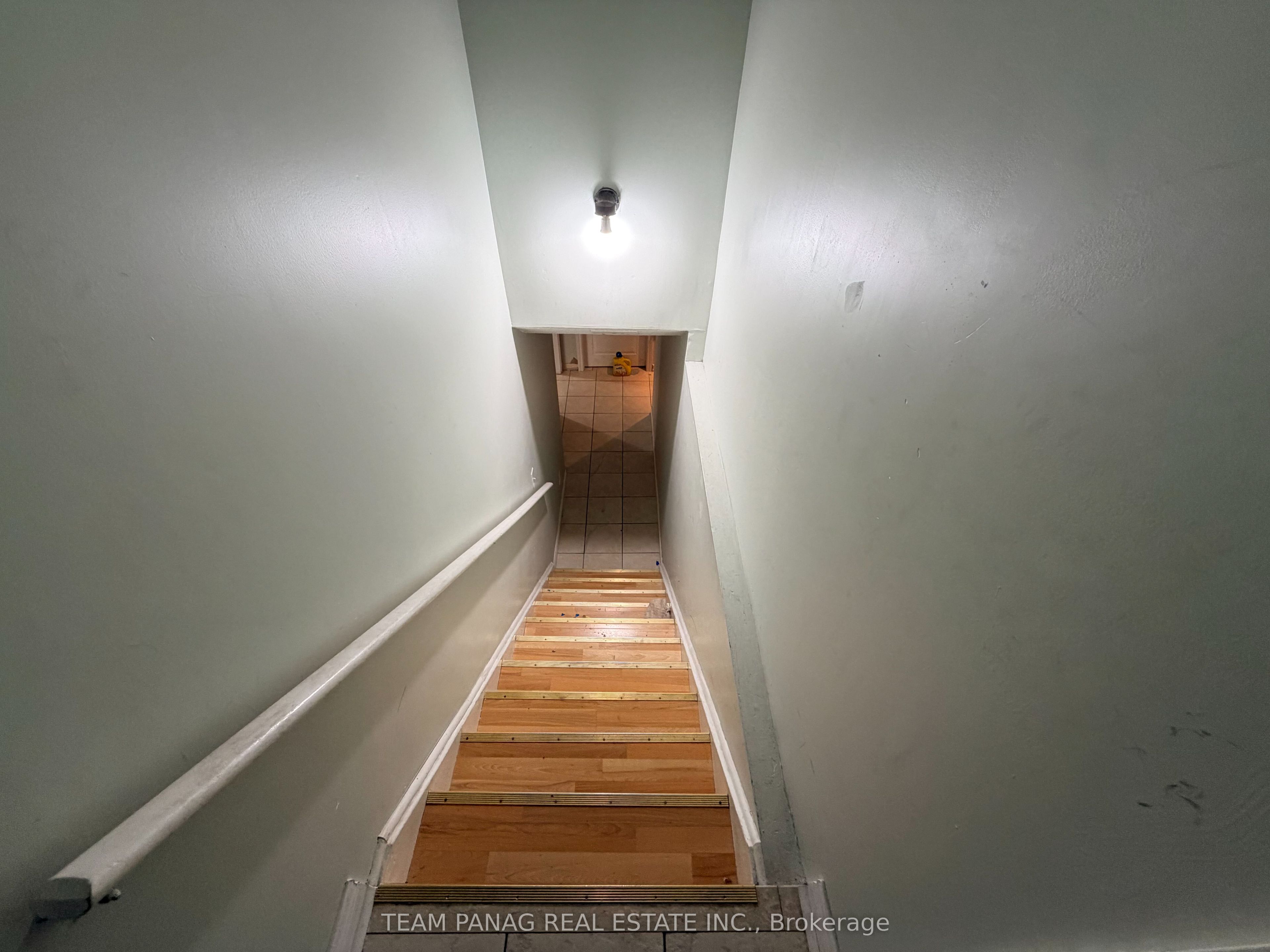 70 Princess Valley Crescent Basement, Brampton, ON L6P 2B9 photo 3
