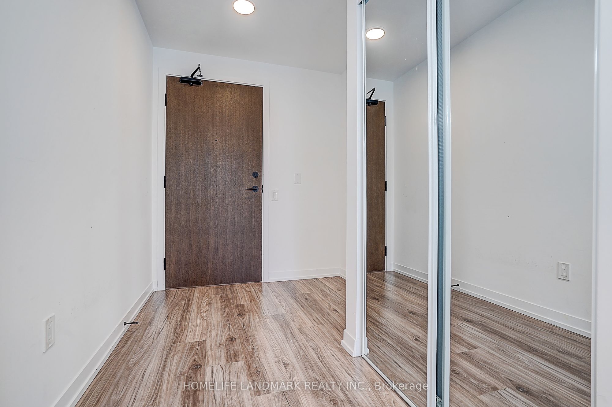 4065 Confederation Parkway 3208, Mississauga, ON L5B 0L4 photo 2