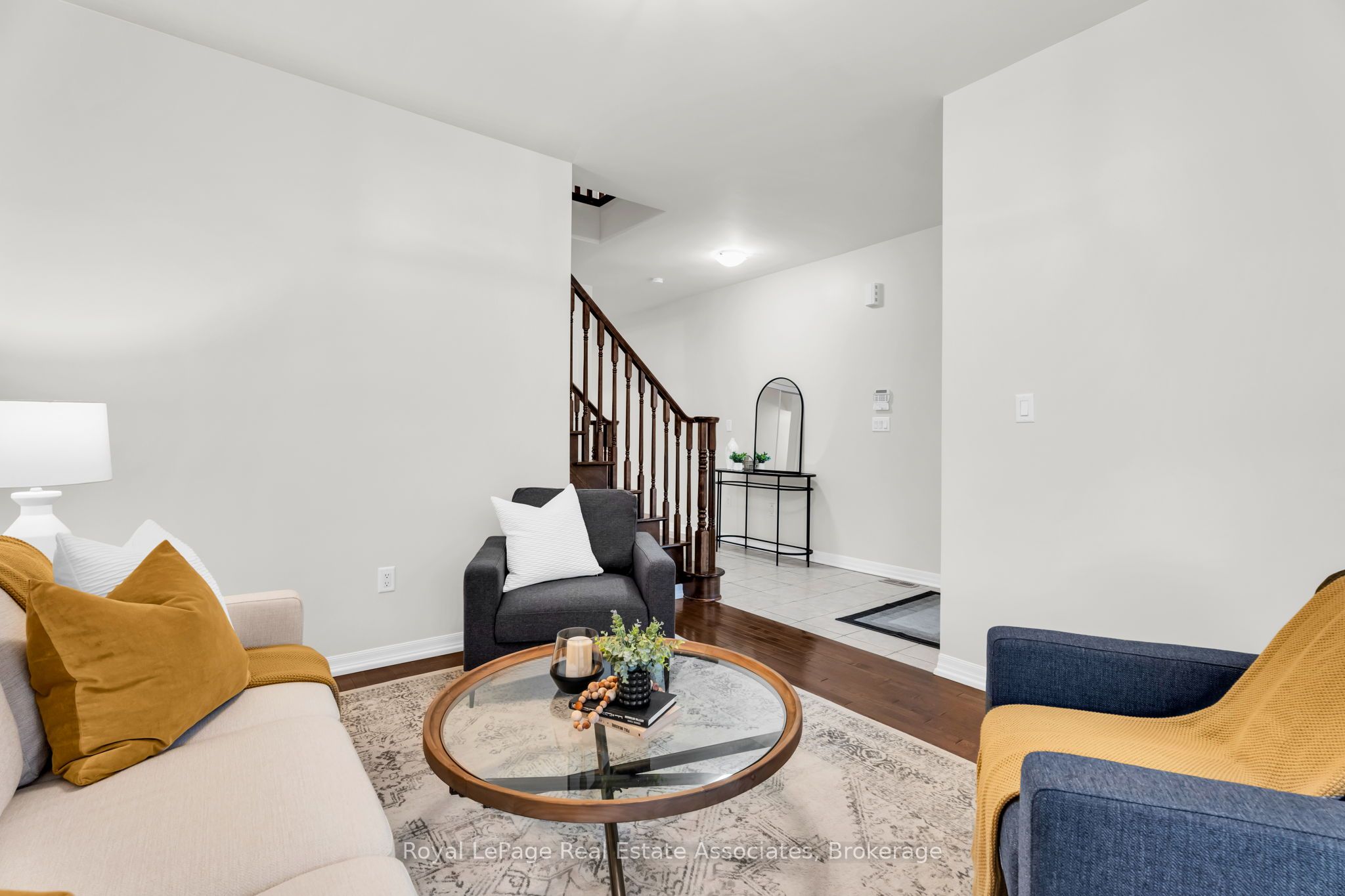 879 Etherington Way, Milton, ON L9T 0Z3 photo 4
