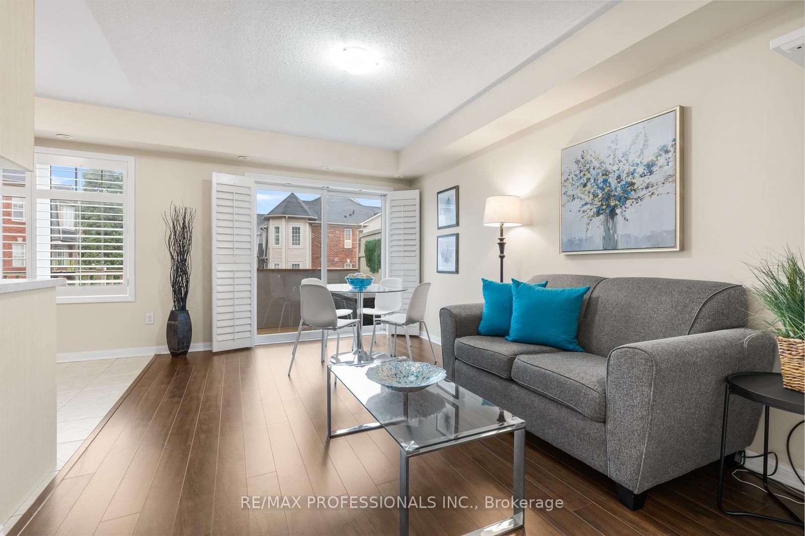3025 Elmcreek Road 5, Mississauga, ON L5B 0B6 photo 3