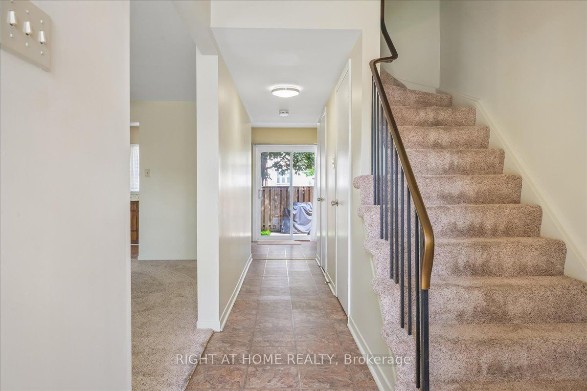 1020 Central Park Drive 2, Brampton, ON L6S 3J5 photo 3