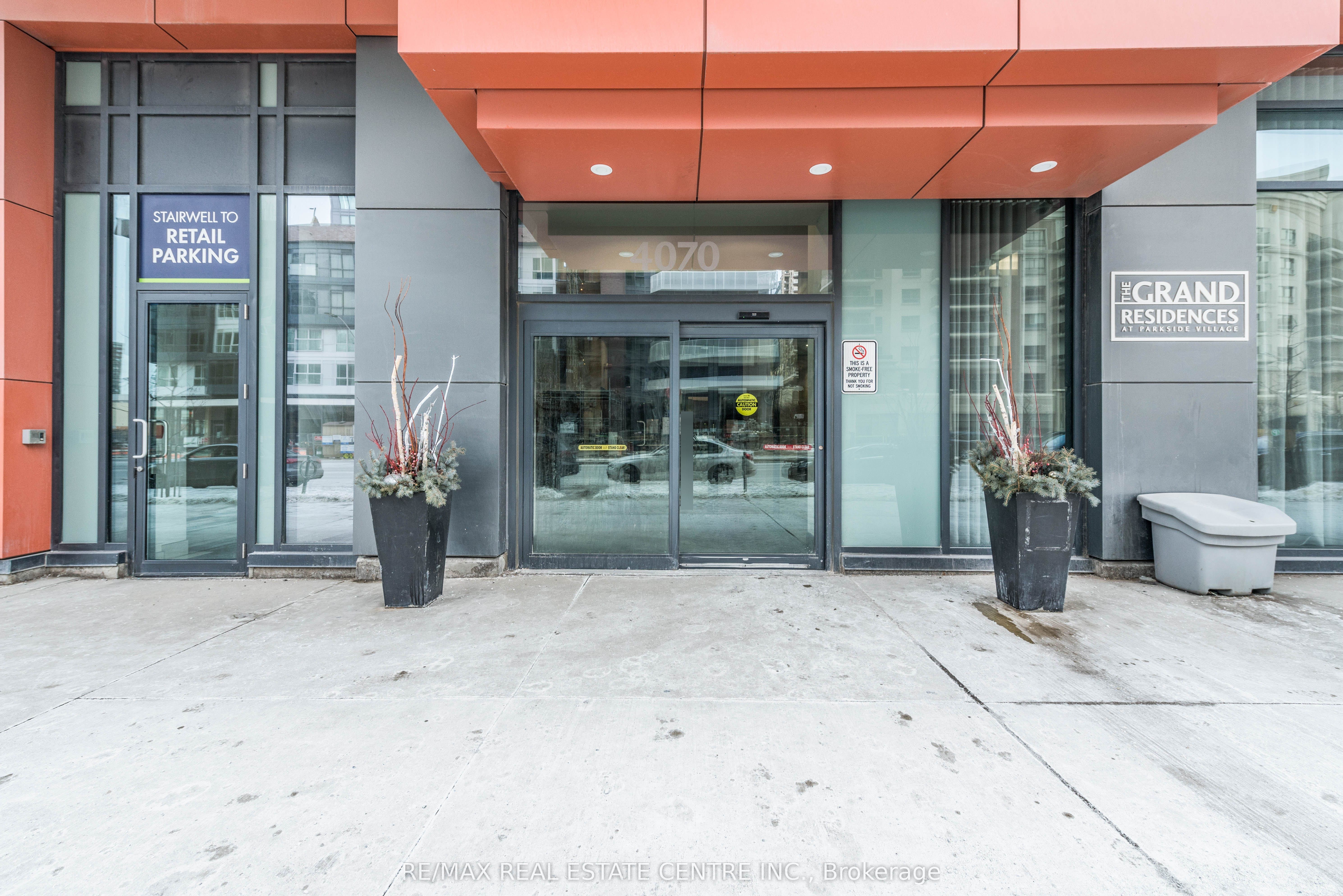 4070 Confederation Parkway 3904, Mississauga, ON L5B 0E9 photo 2
