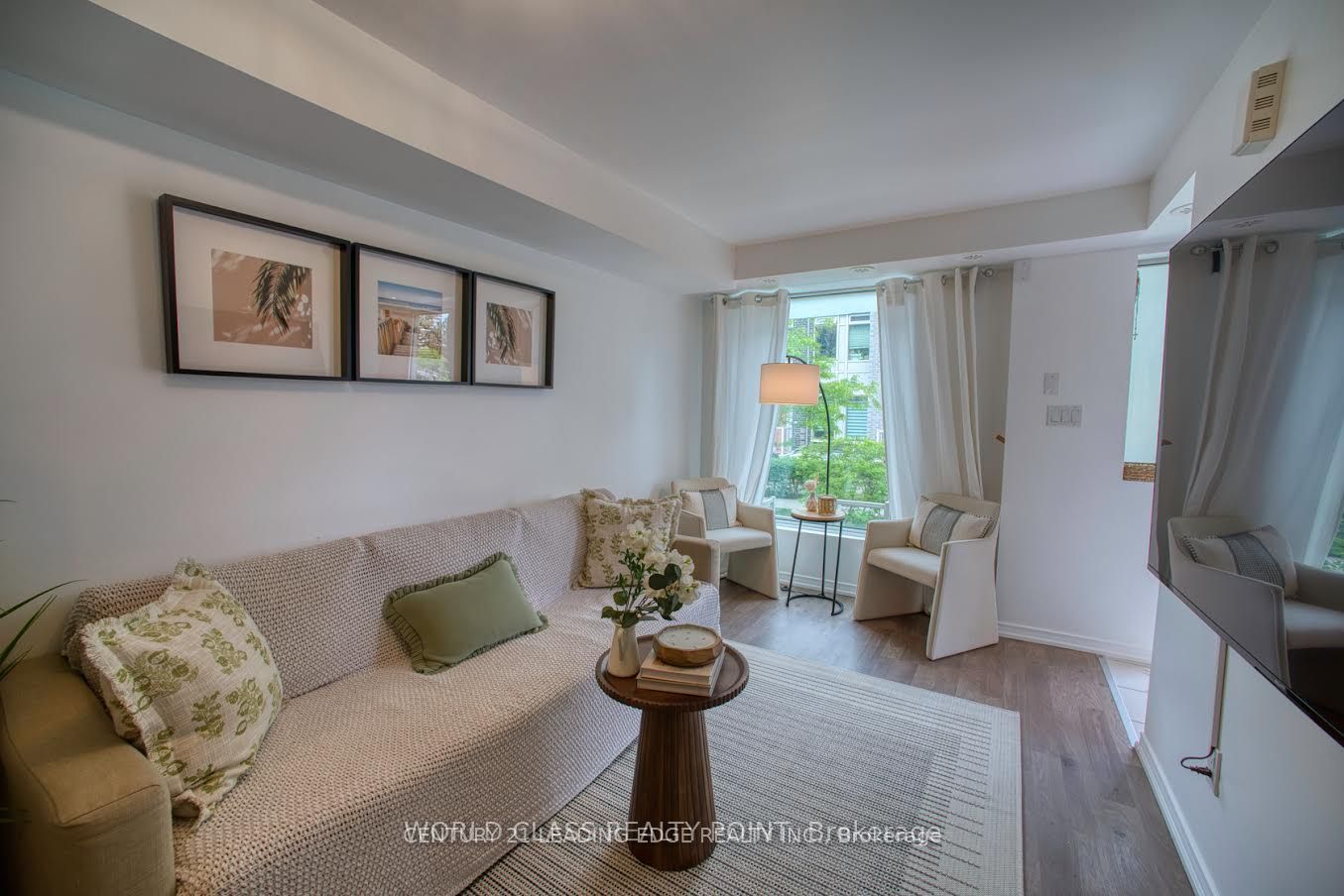 7 Applewood Lane E 221, Toronto, ON M9C 0C1 photo 3