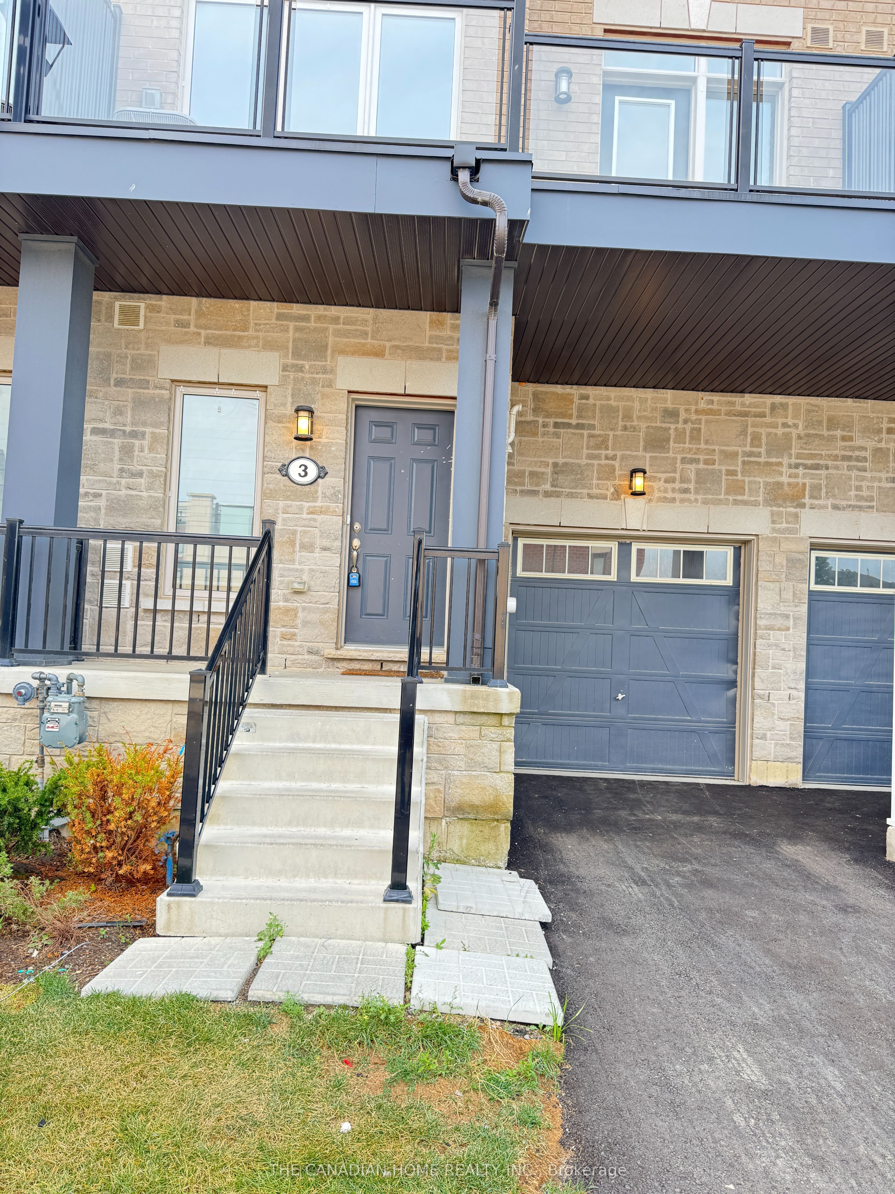 3 Tiveron Avenue 2, Caledon, ON L7C 4L4 photo 2
