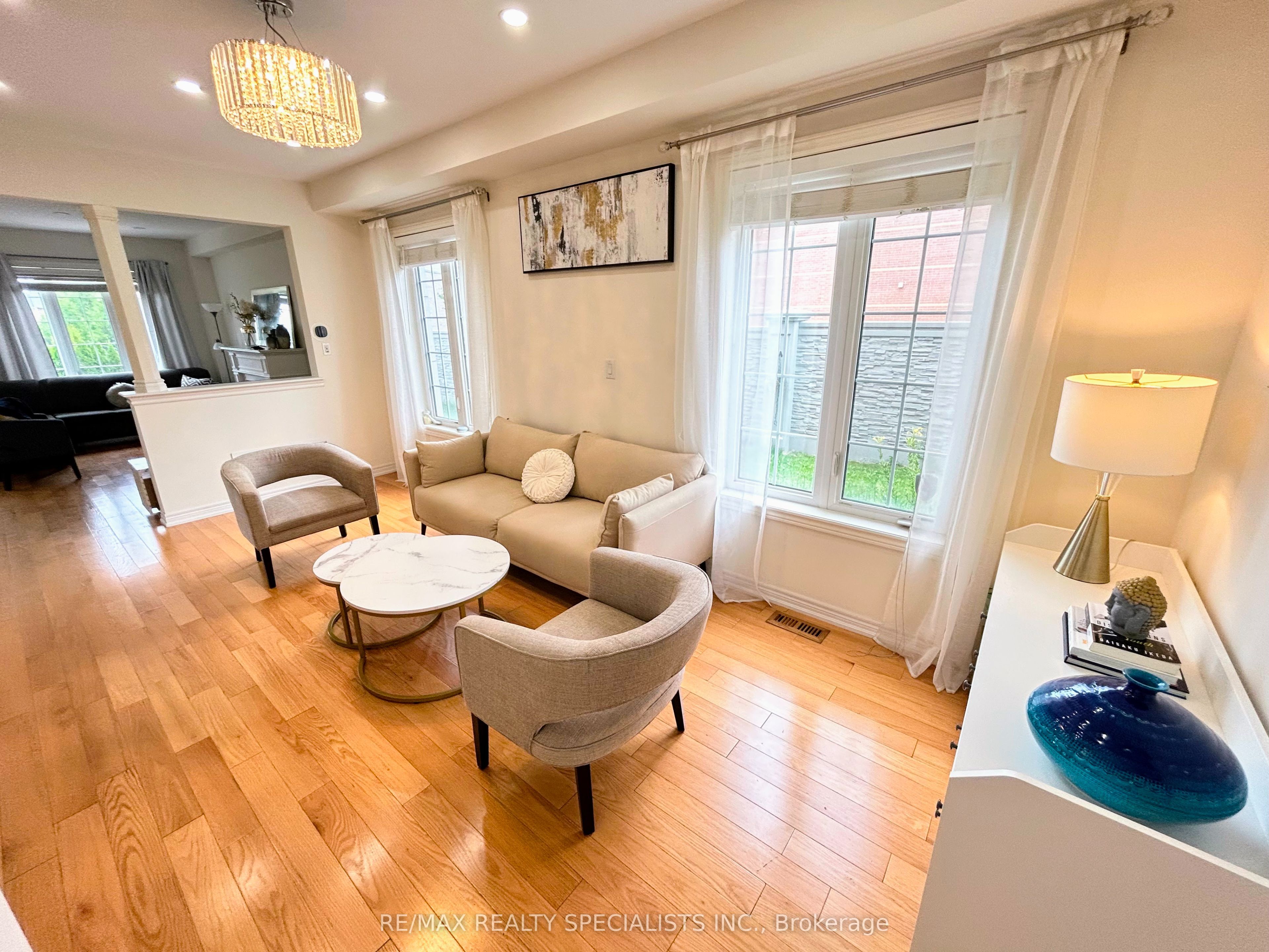 55 Dufay Road, Brampton, ON L7A 4A2 photo 3