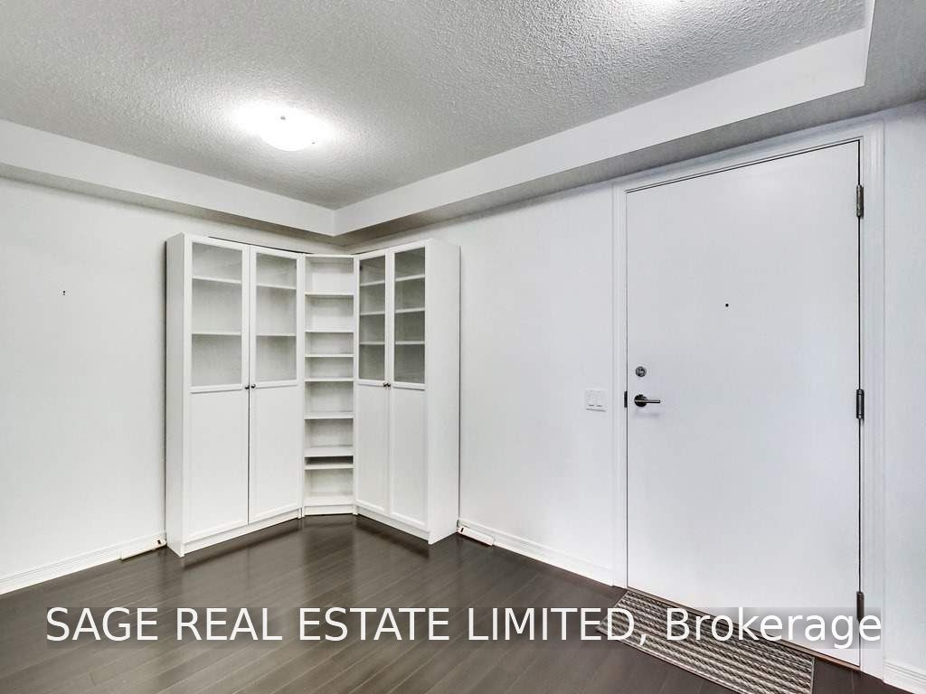 60 Heintzman Street 636, Toronto, ON M6P 5A1 photo 4