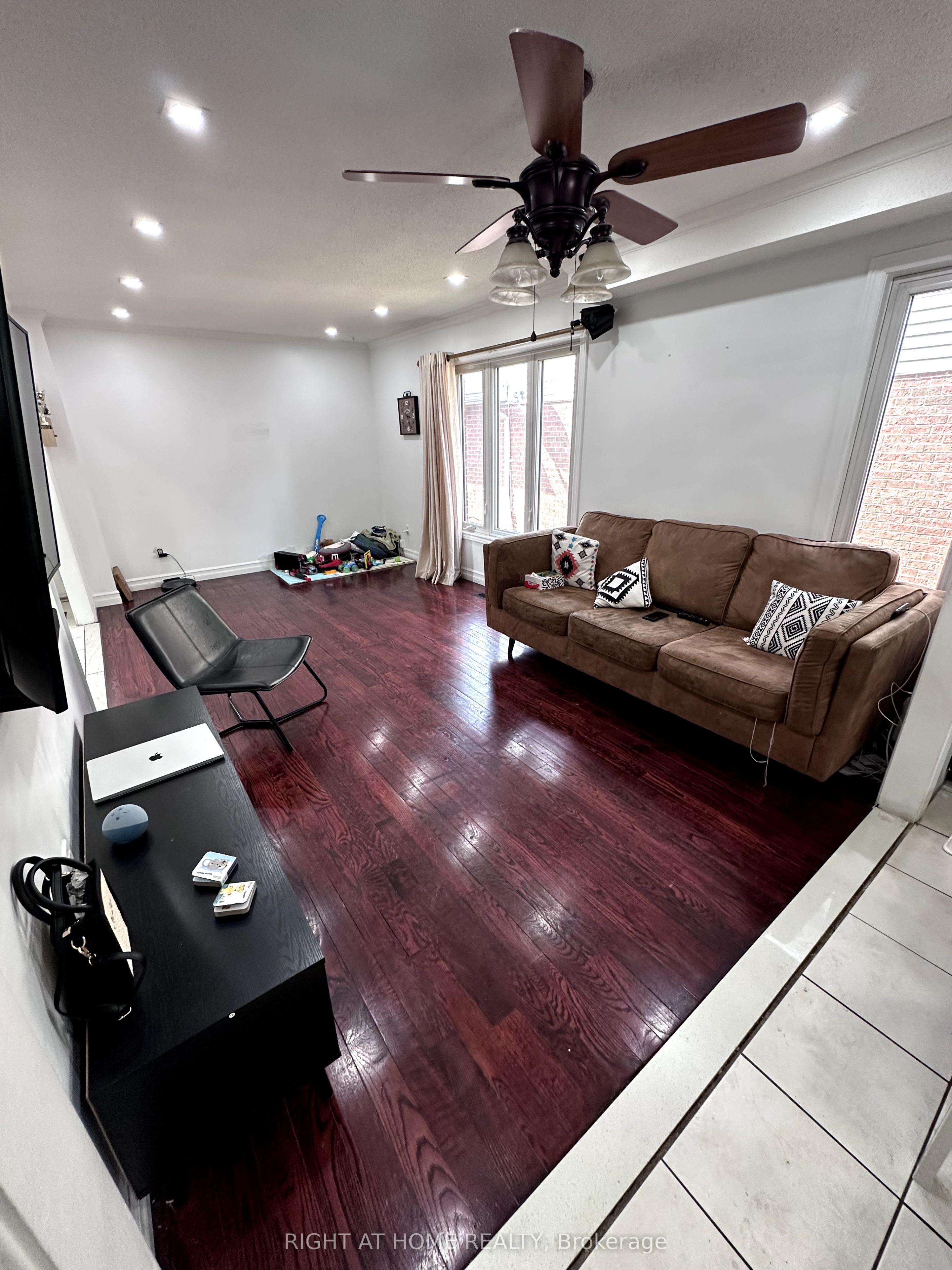 4 Sunshade Place, Brampton, ON L6Z 2B8 photo 4