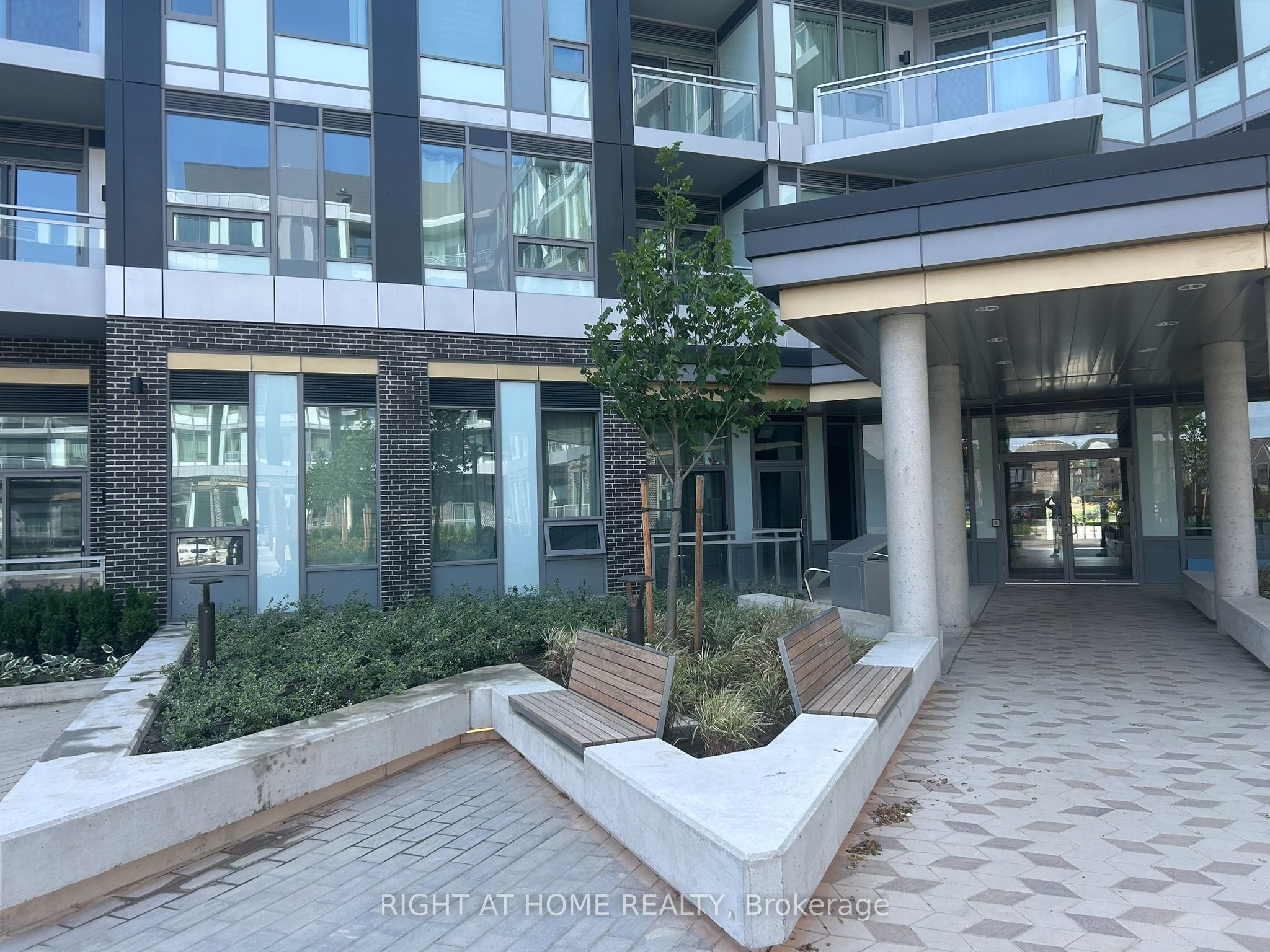 2501 Saw Whet Boulevard 641, Oakville, ON L6M 5N2 photo 4