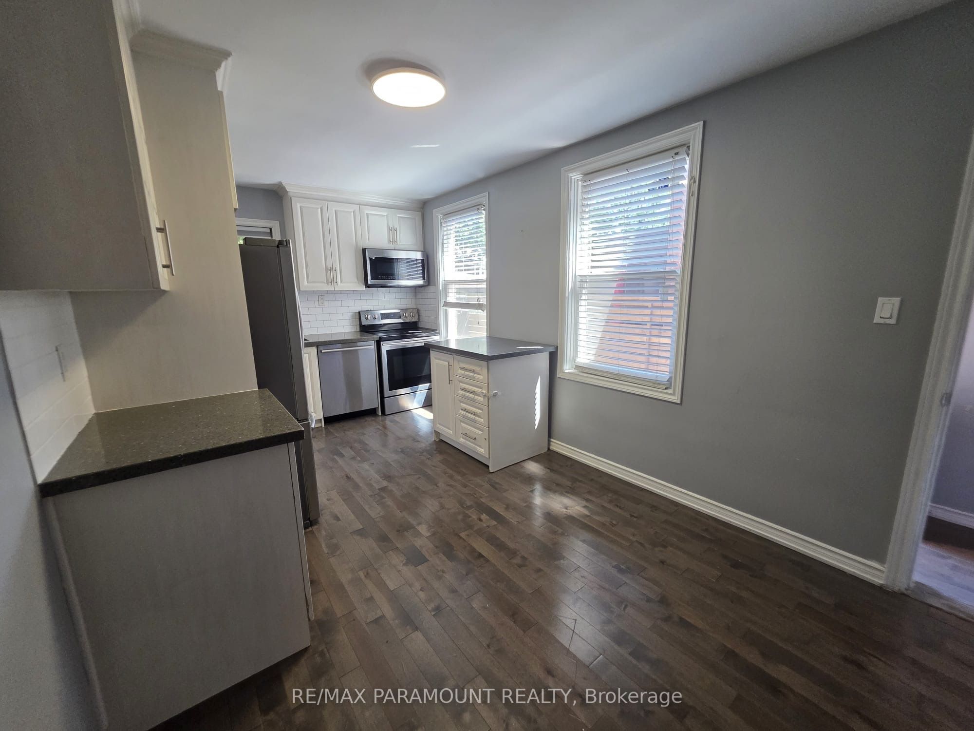 291 Pacific Avenue Main, Toronto, ON M6P 2P8 photo 4