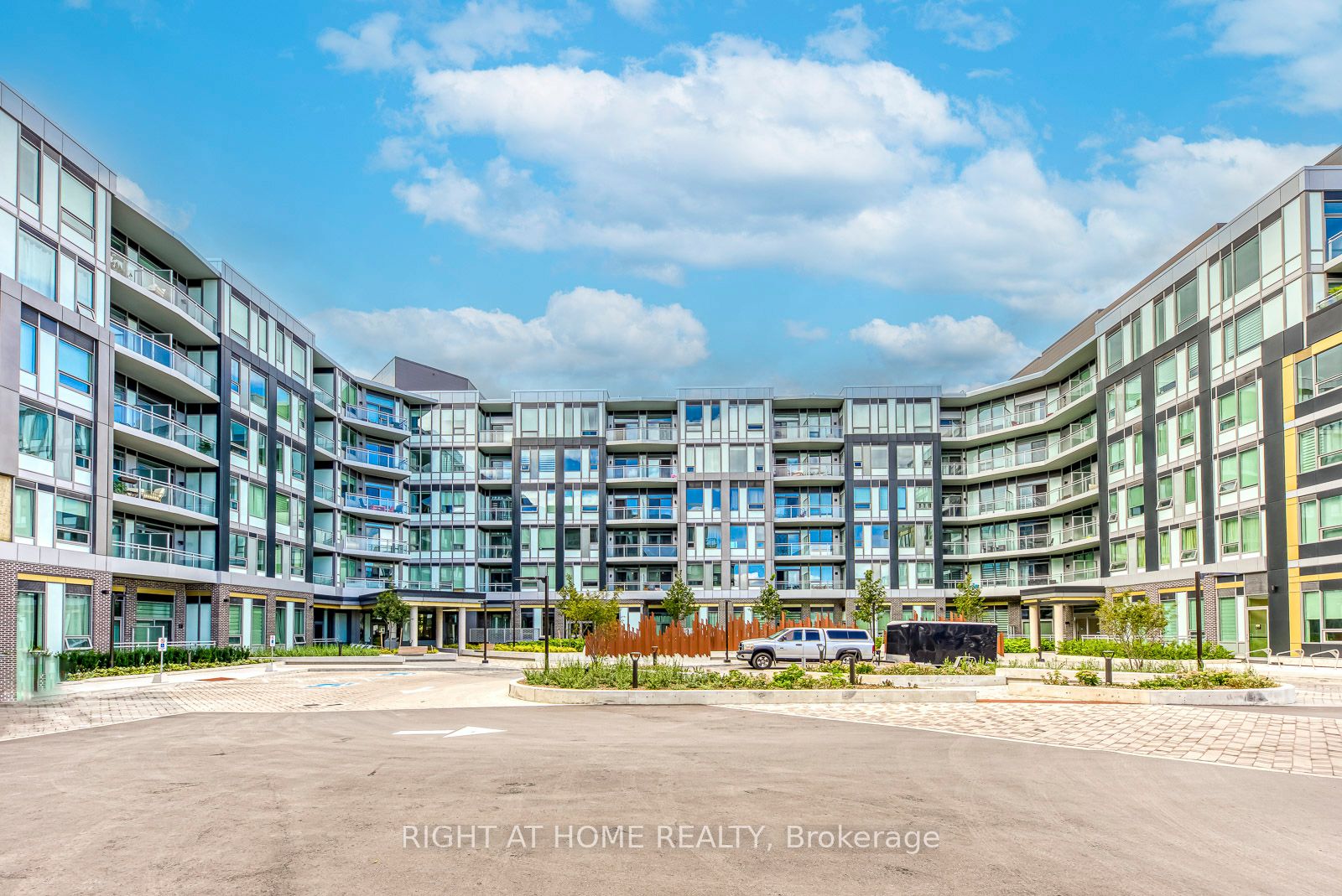 2501 Saw Whet Boulevard 538, Oakville, ON L6M 5N2