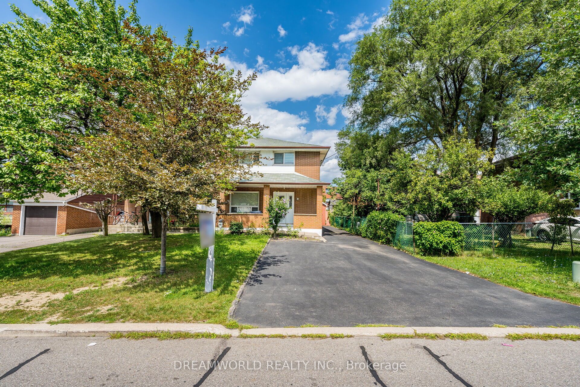 24 Whitburn Crescent, Toronto, ON M3M 2S2 photo 2