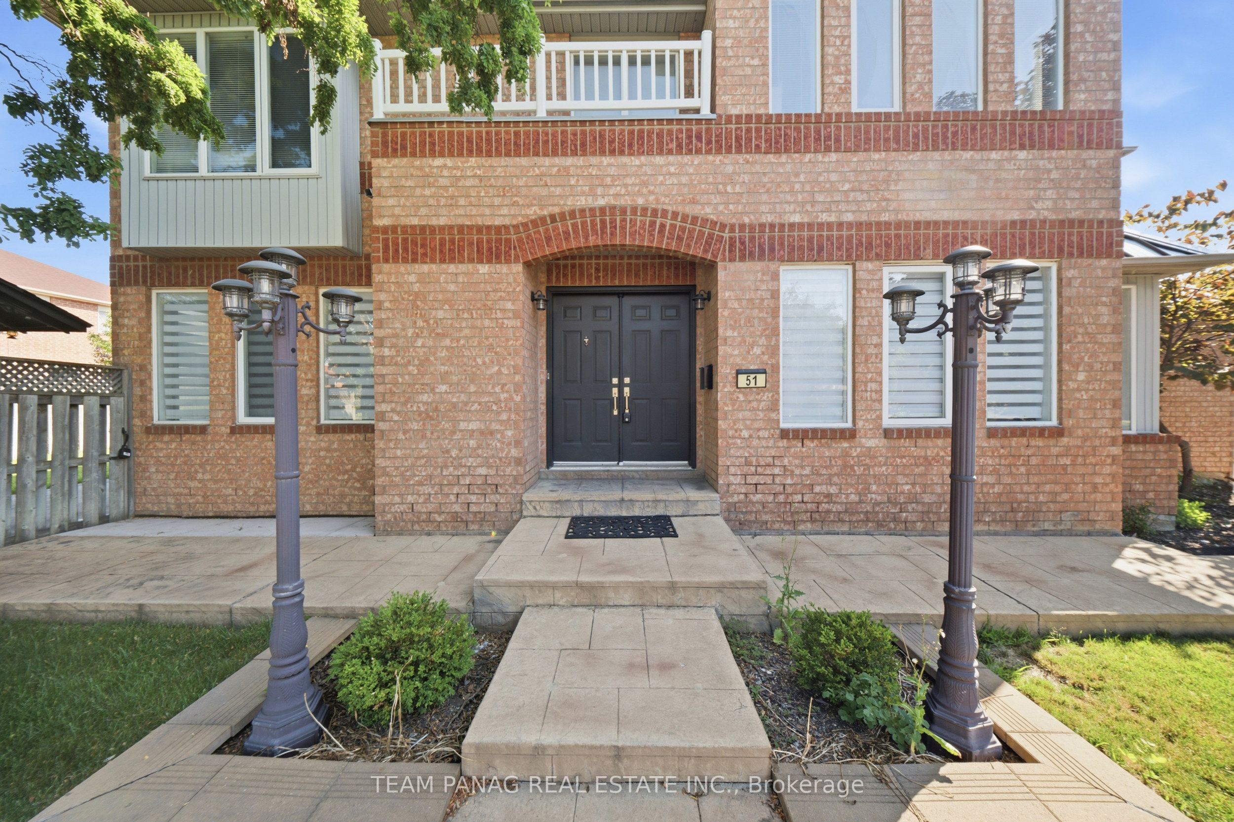 51 Pebblestone Circle, Brampton, ON L6X 4N2 photo 5