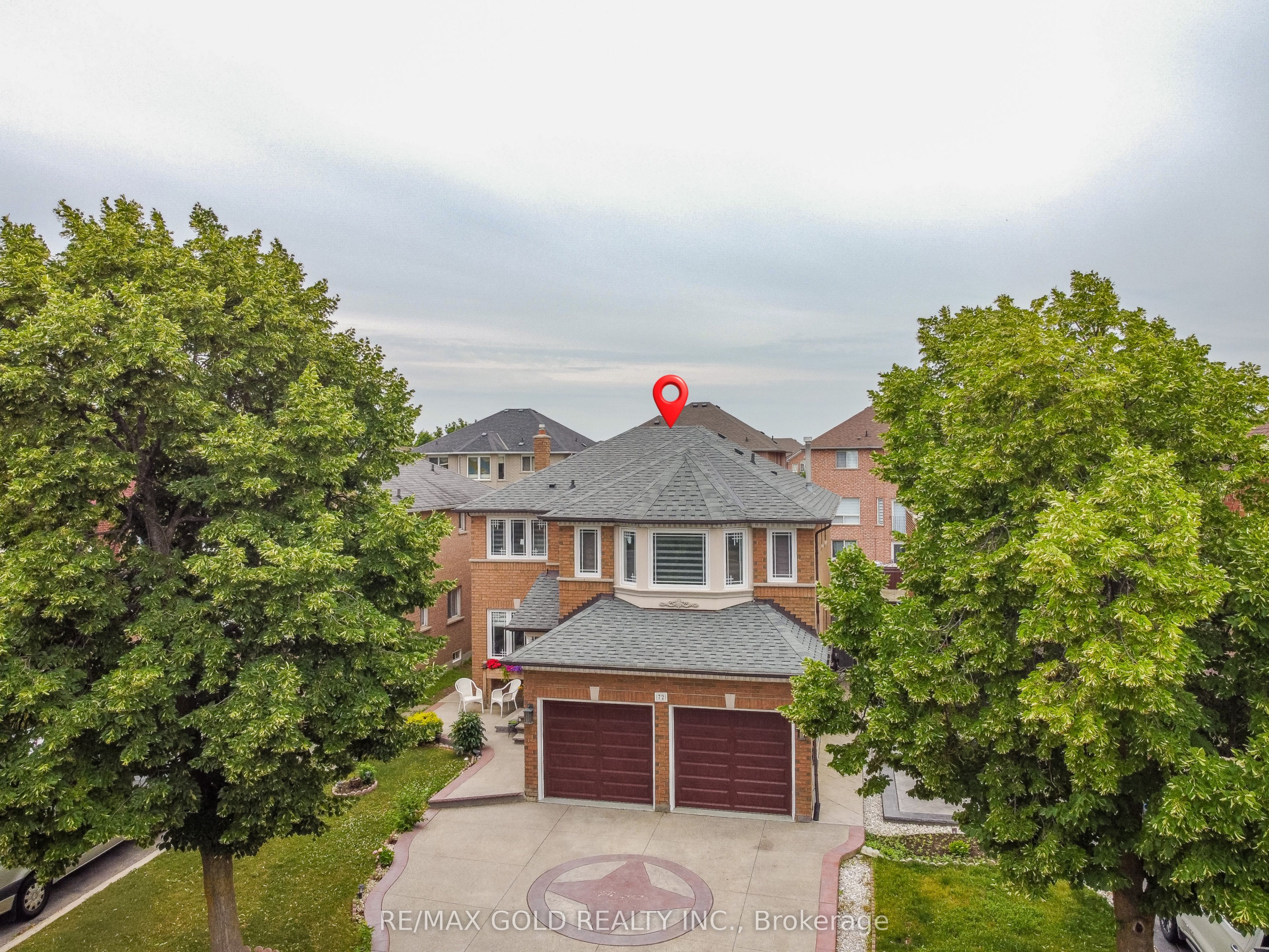 72 Rainforest Drive, Brampton, ON L6R 1B1 photo 2