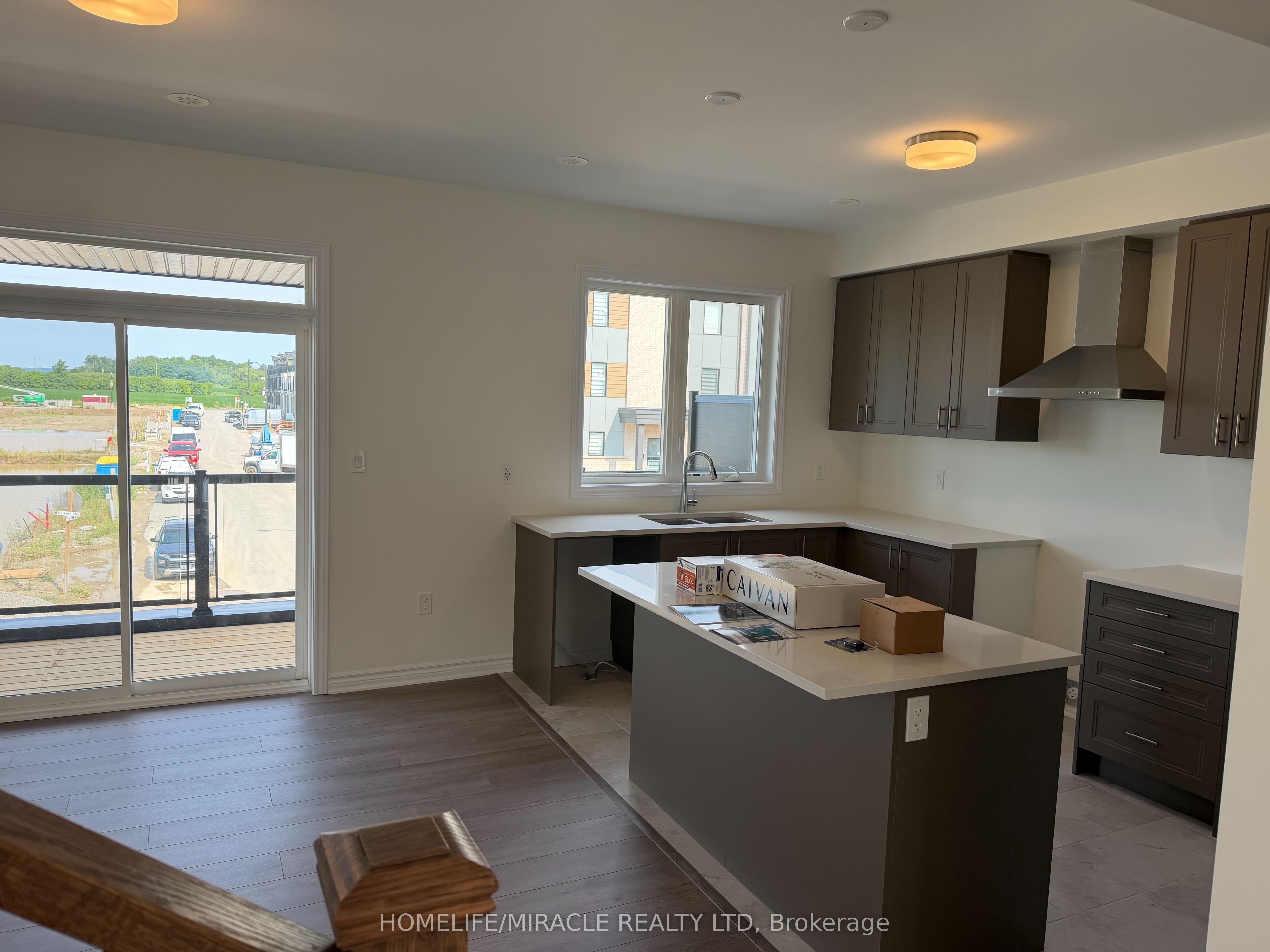 70 Thornbird Crescent, Brampton, ON K0A 0B9 photo 4