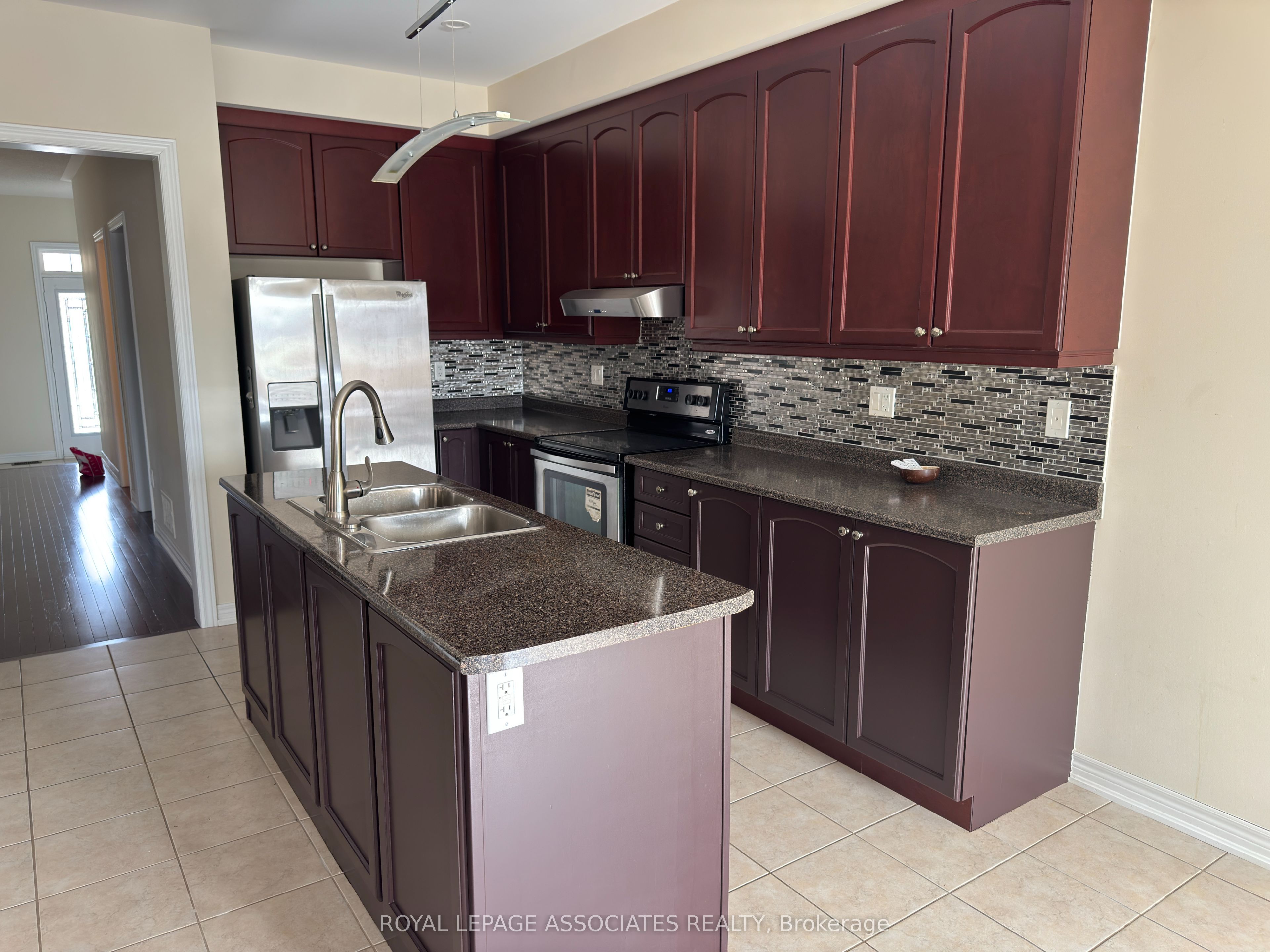 75 Meltwater Crescent Upper Lv, Brampton, ON L6P 3W6 photo 3
