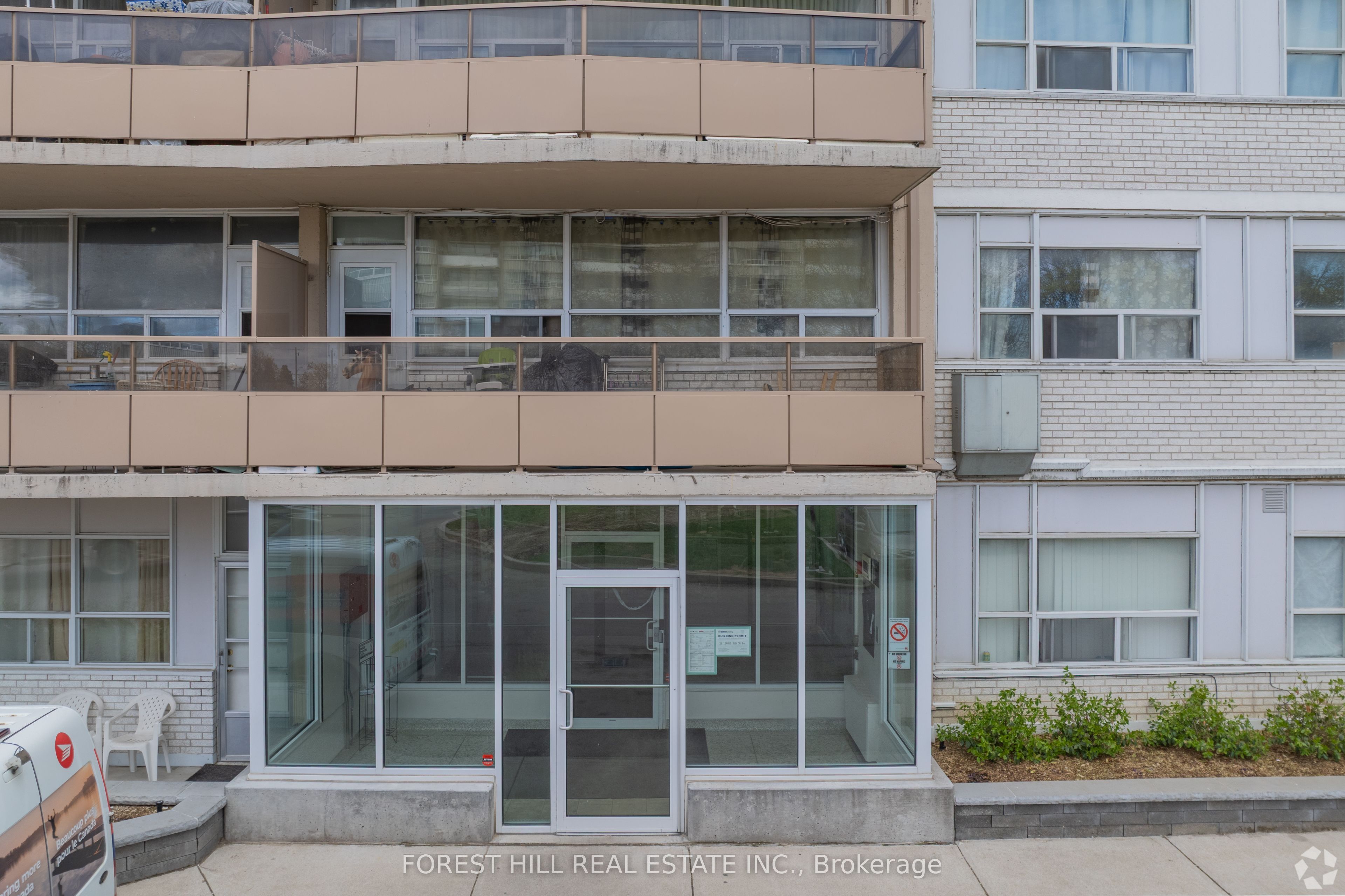 1130 Wilson Avenue 306, Toronto, ON M3A 2A5 photo 2