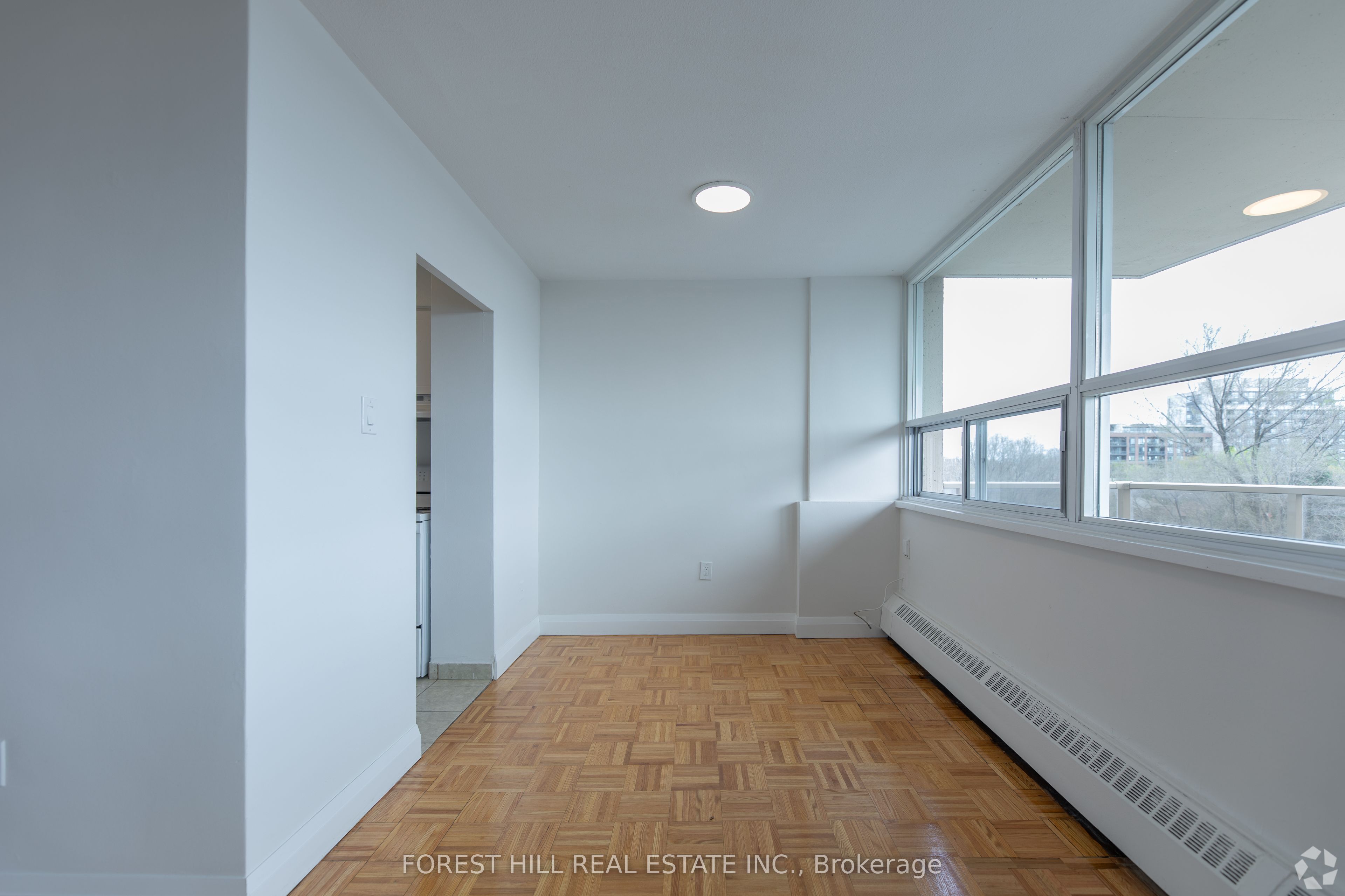 1130 Wilson Avenue 306, Toronto, ON M3A 2A5 photo 4
