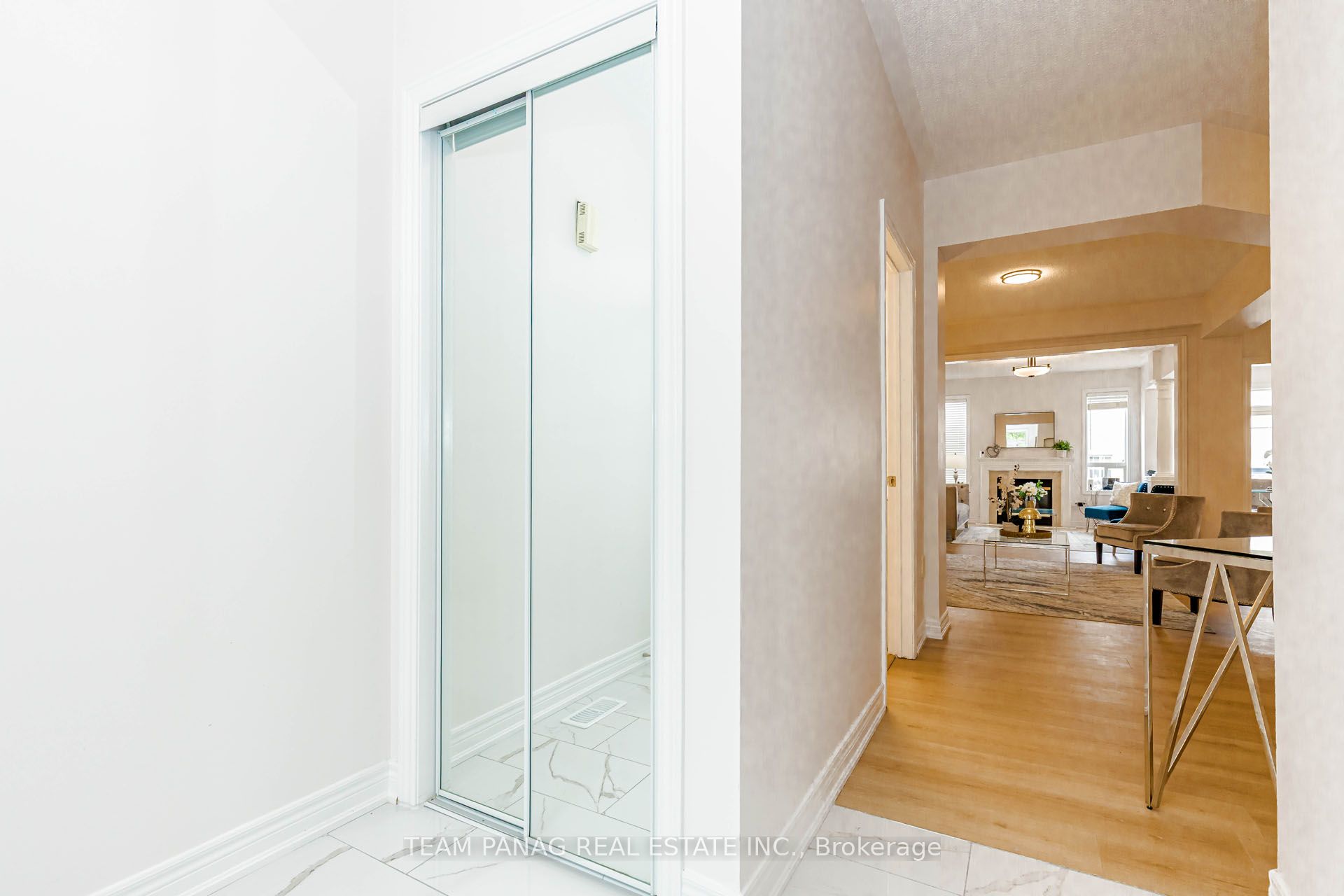 7 Village Lake Crescent, Brampton, ON L6S 6K2 photo 4
