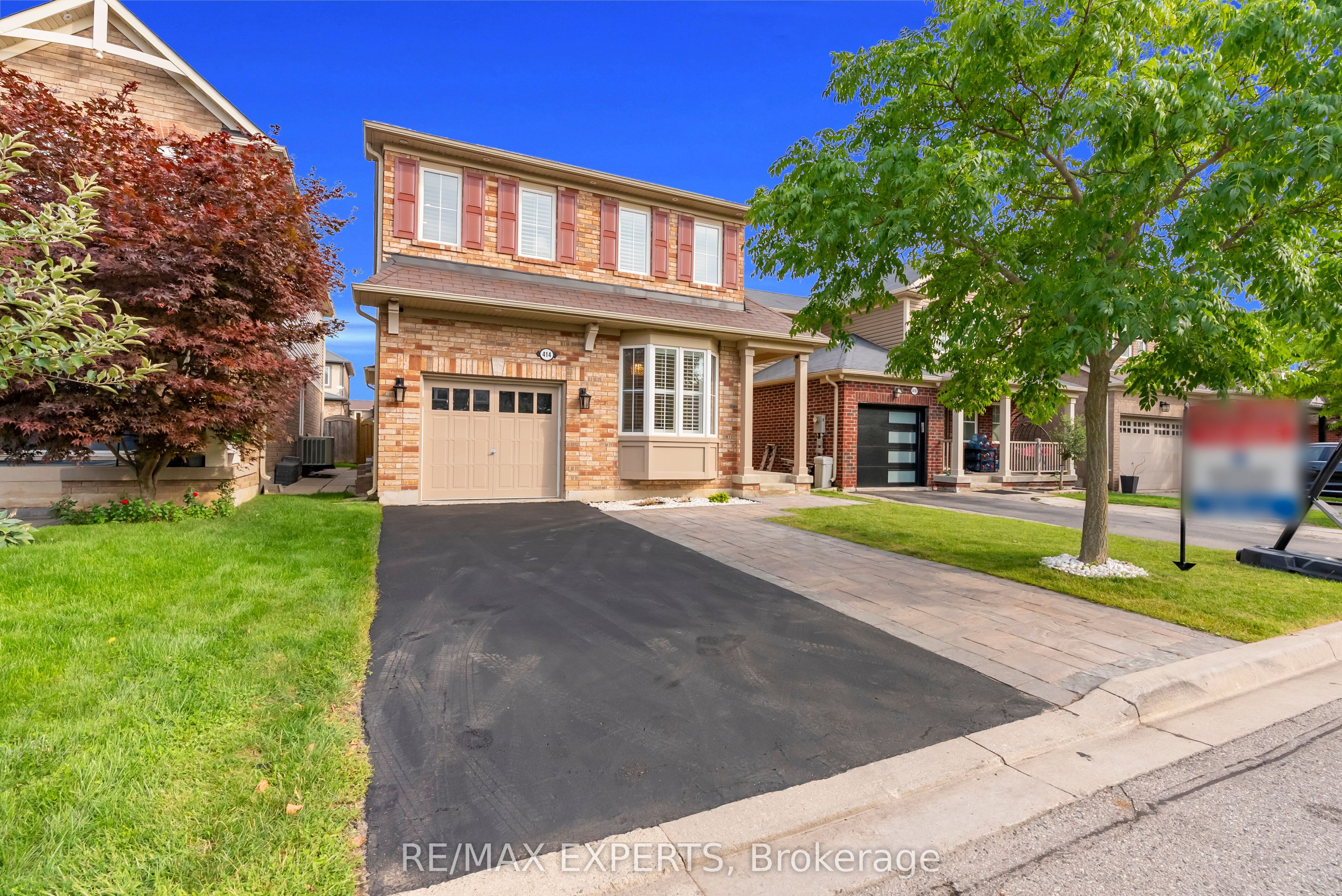 414 Grenke Place, Milton, ON L9T 7T5 photo 2