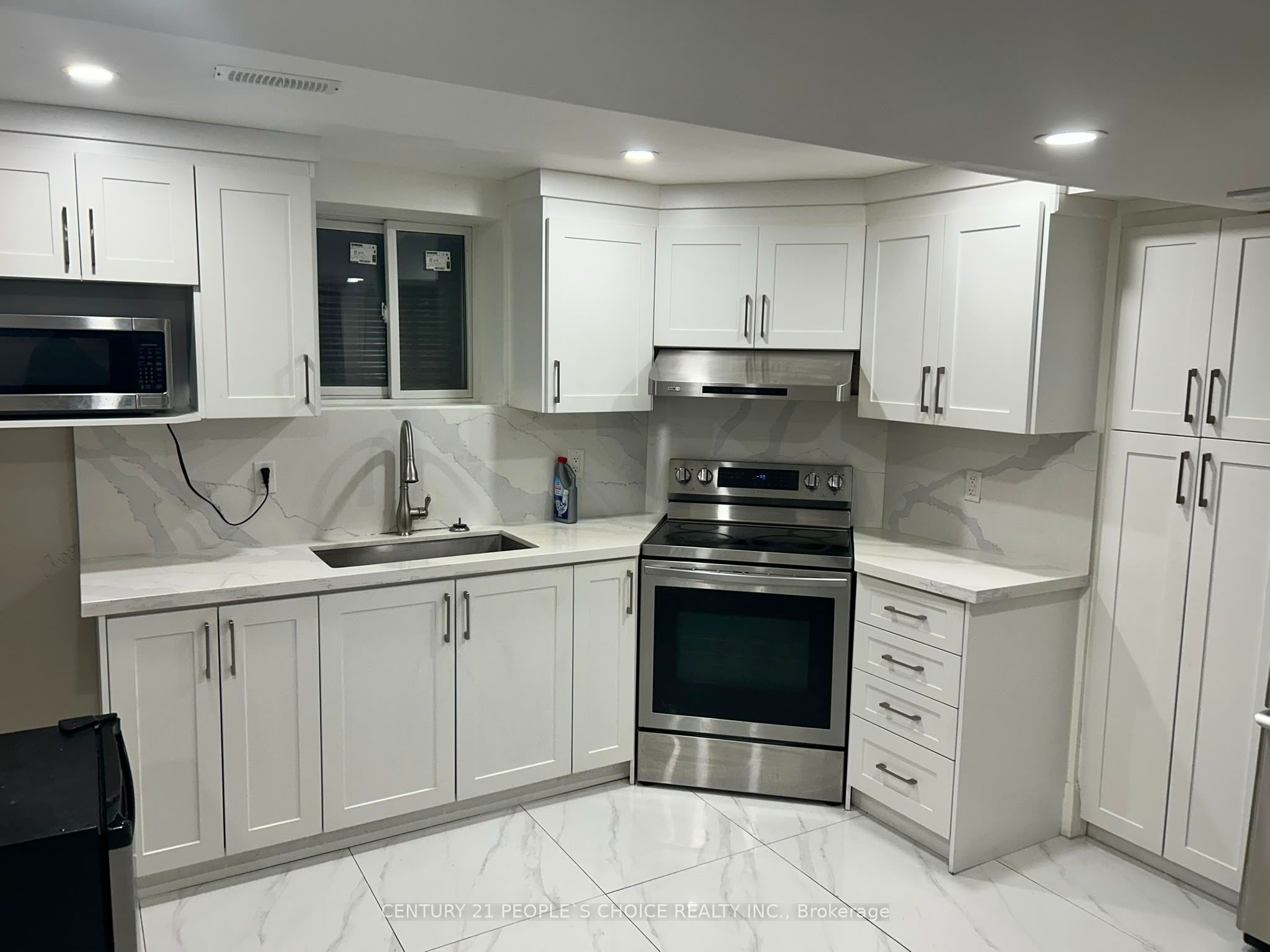 6929 Gooderham Estate Boulevard Bsmt, Mississauga, ON L5W 1B4 photo 2