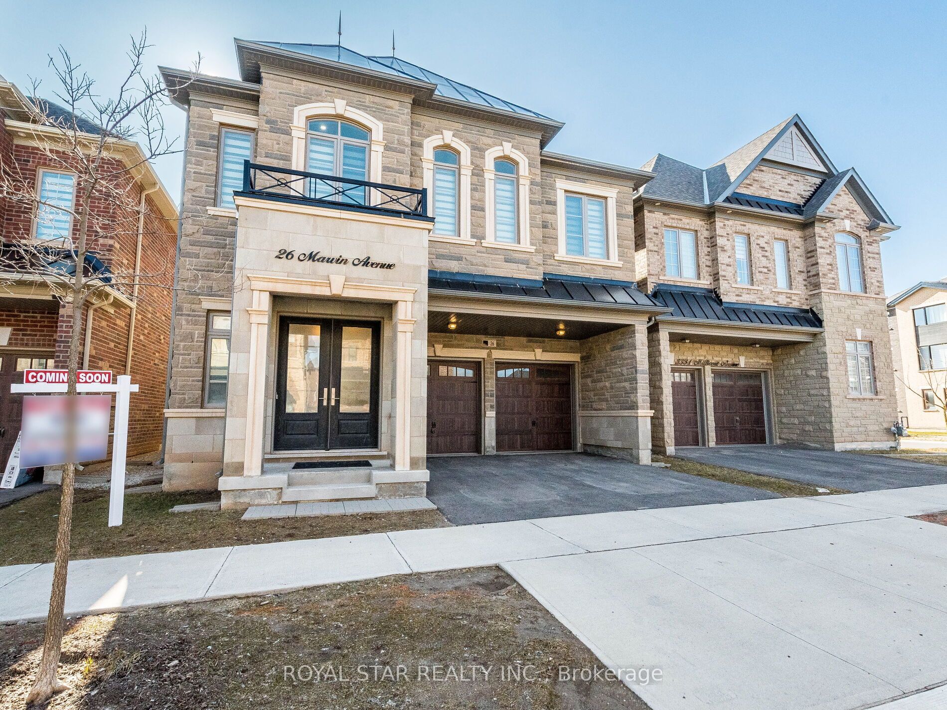 26 Marvin Avenue, Oakville, ON L6H 0Z8
