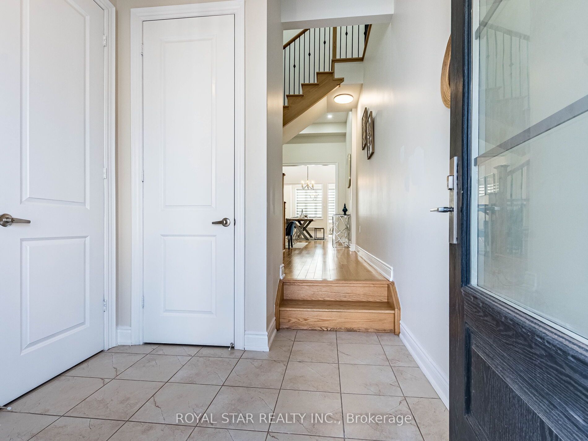 26 Marvin Avenue, Oakville, ON L6H 0Z8 photo 4