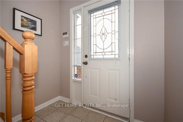 76 Dunlop Court Main, Brampton, ON L6X 4Y4 photo 2