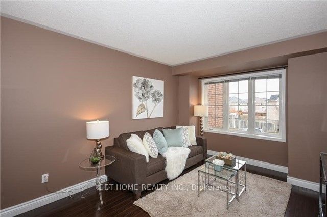 76 Dunlop Court Main, Brampton, ON L6X 4Y4 photo 3