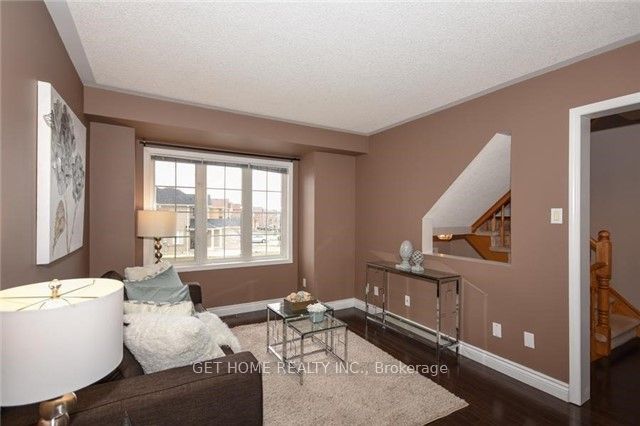 76 Dunlop Court Main, Brampton, ON L6X 4Y4 photo 4