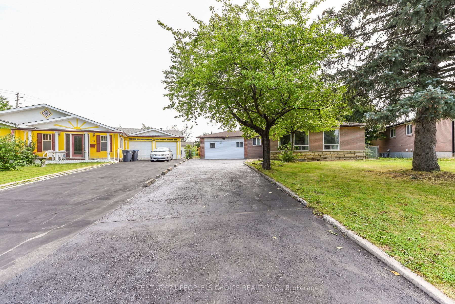 8 Fidelia Crescent, Brampton, ON L6T 3P8 photo 4